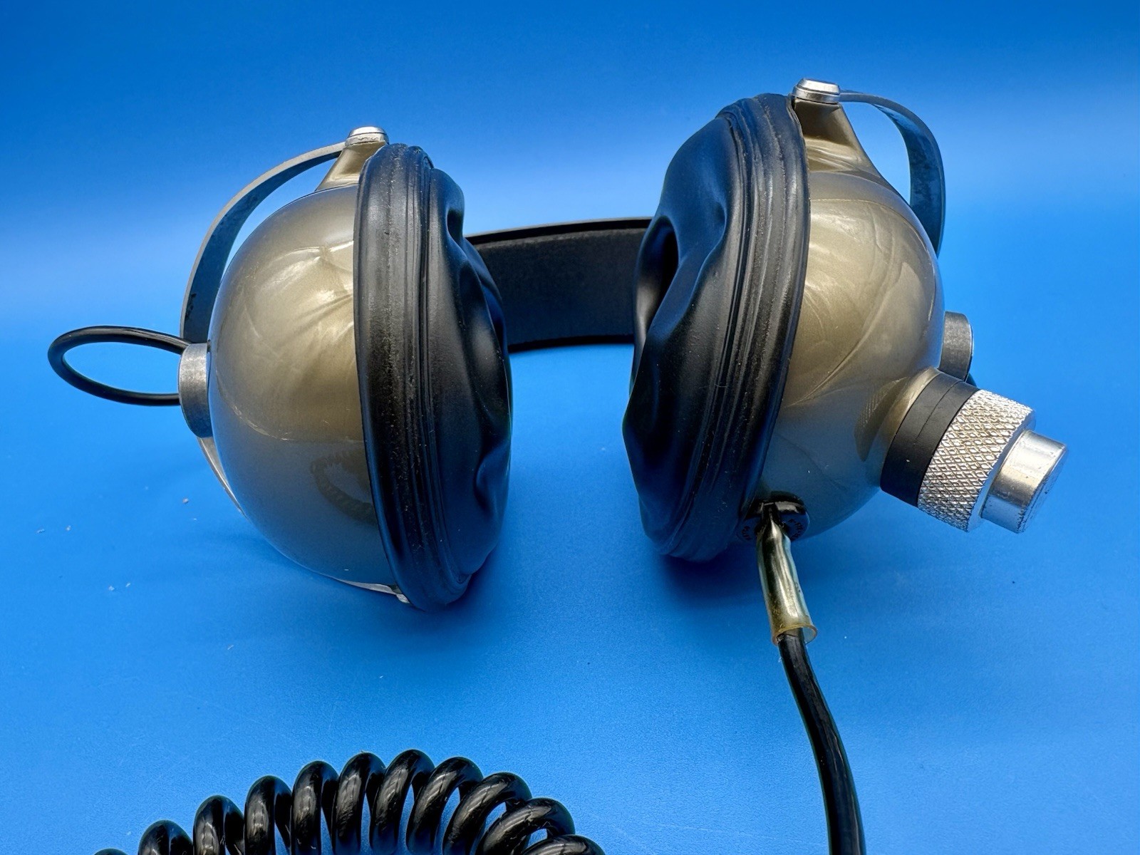 Vintage Koss Pro 4A Stereophones Wired Closed Ear Headphones – Working Condition