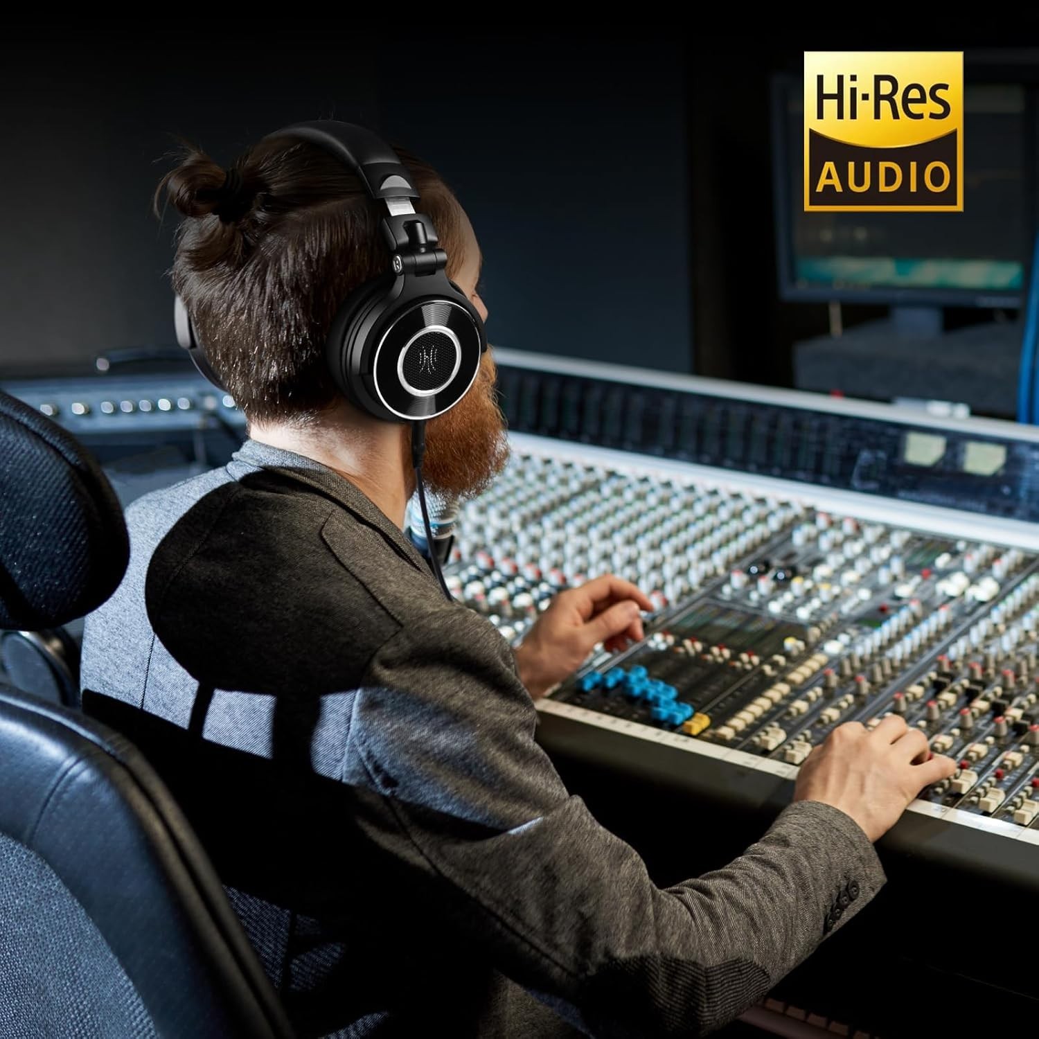Noise-Isolating Professional Headphones for Recording, Mixing & Mastering