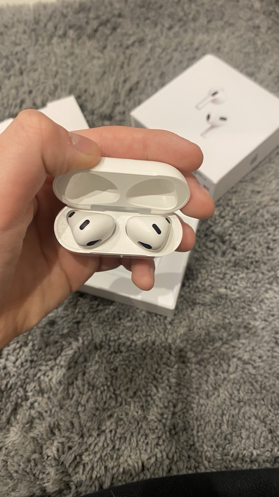 Apple AirPods (3rd Generation) Wireless Earbuds with Charging Case White