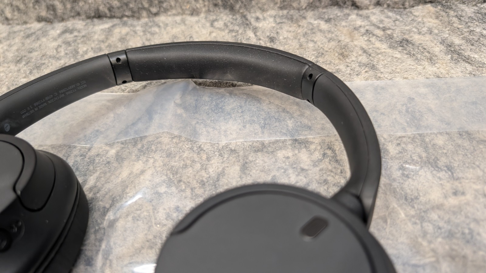 Sony WH-CH720N Noise Canceling Wireless Headphones “HBO Max” ?New?