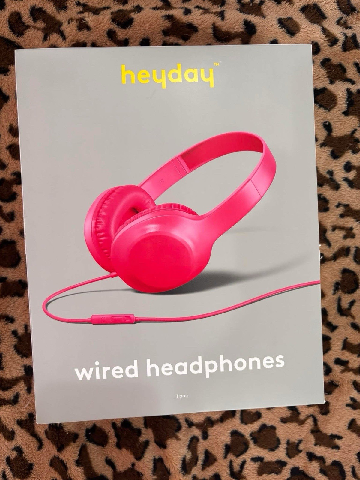 Wired On-Ear Headphones – heyday: 3.5mm Jack, Built-In Microphone PINK