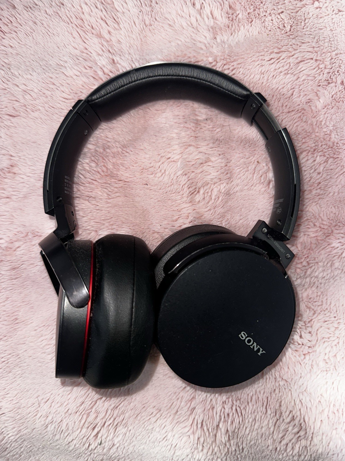 Sony MDRXB950BT/B Extra Bass Bluetooth Headphones (Black)