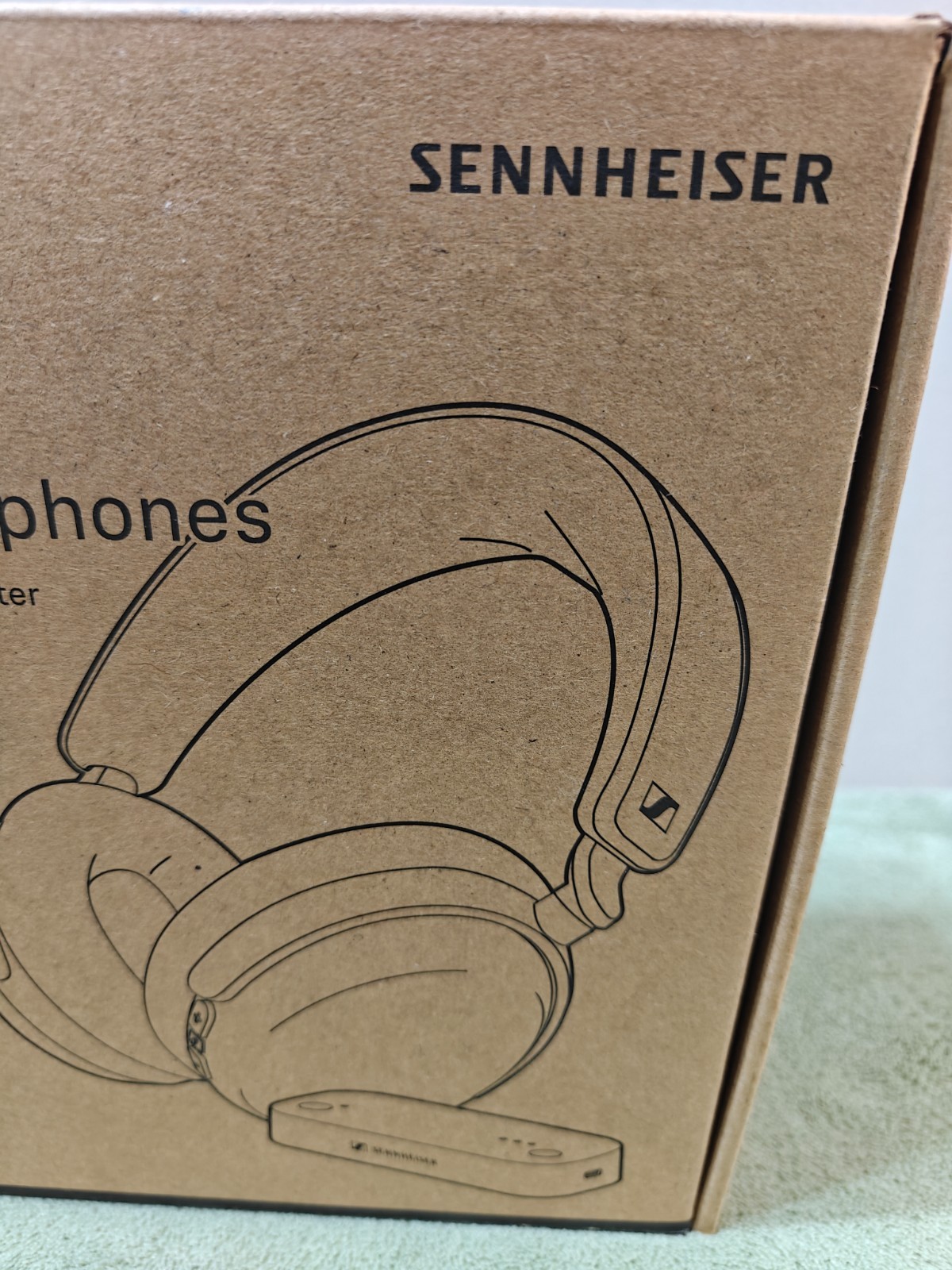 Sennheiser RS 255 TV Headphones Wireless System BTA1 Transmitter New Open Box