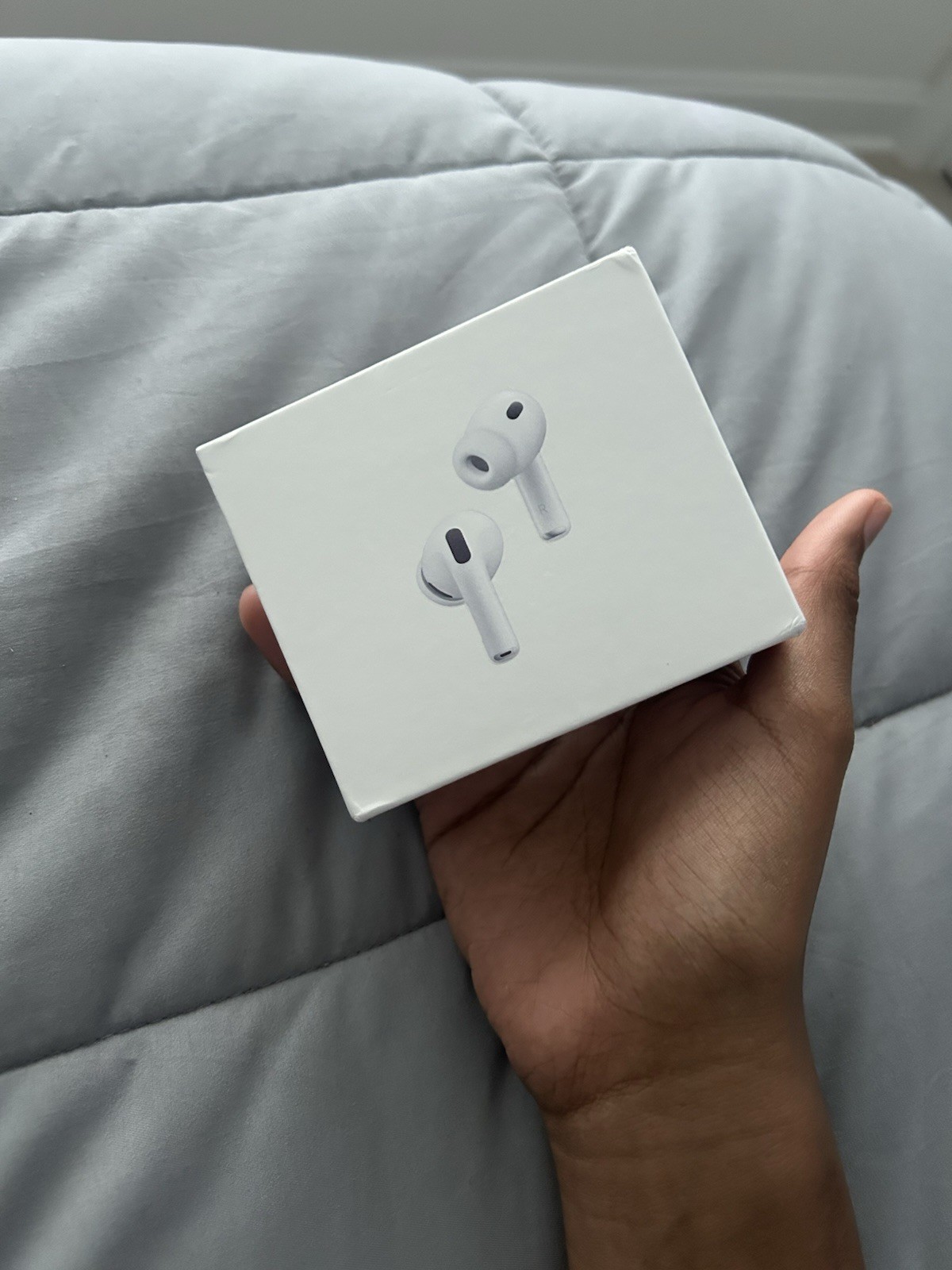 Apple AirPods Pro 3 White Wireless Bluetooth In-Ear Earbuds Built-In Mic