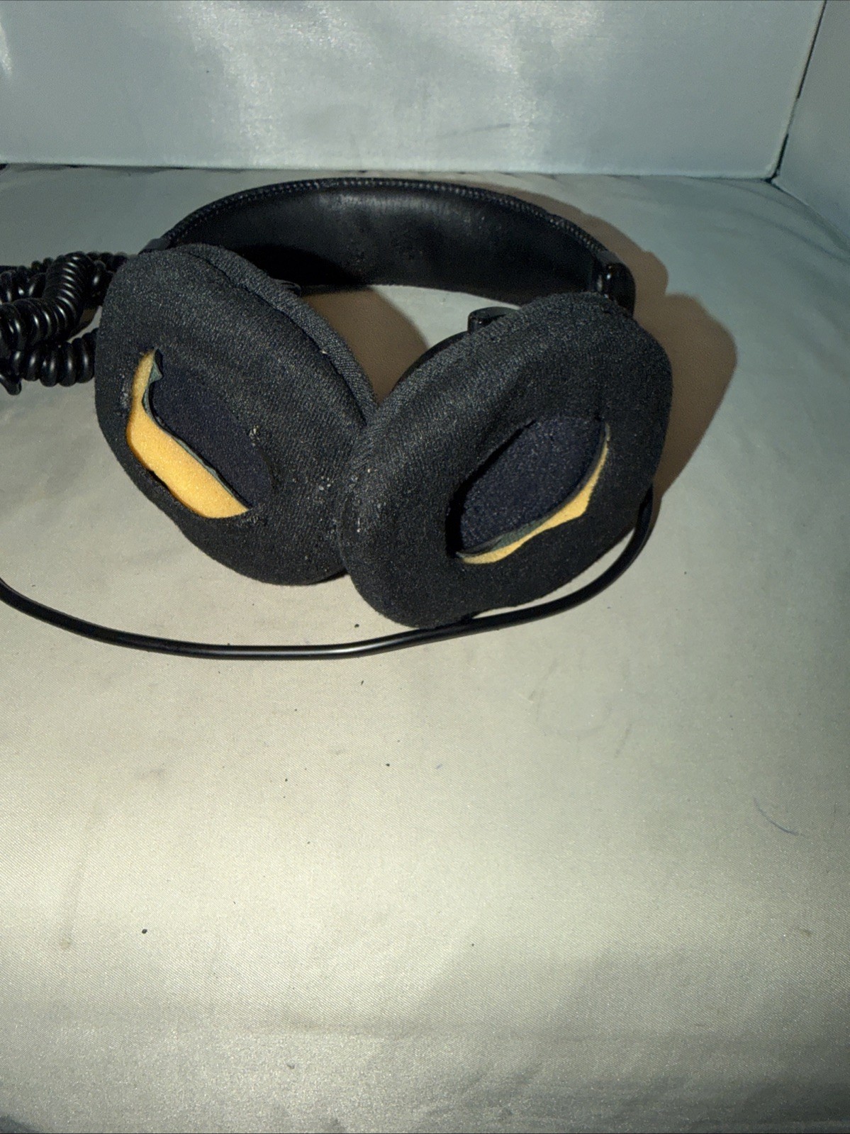 Sony MDR-V6 Over the Ear Headphones, Adjustable Head Band, Needs Ear Pads