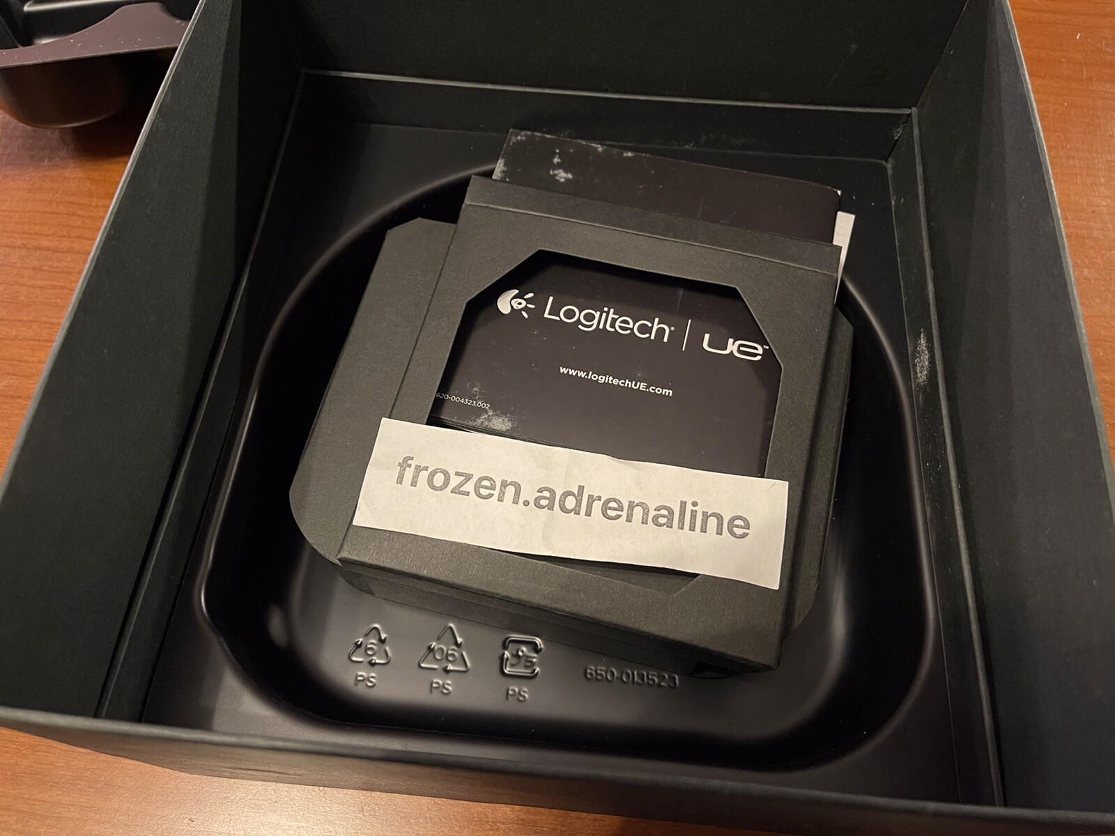 READ: Logitech UE Ultimate Ears 9000 OEM REPLACEMENT BOX – FAST SHIPPING ✈️