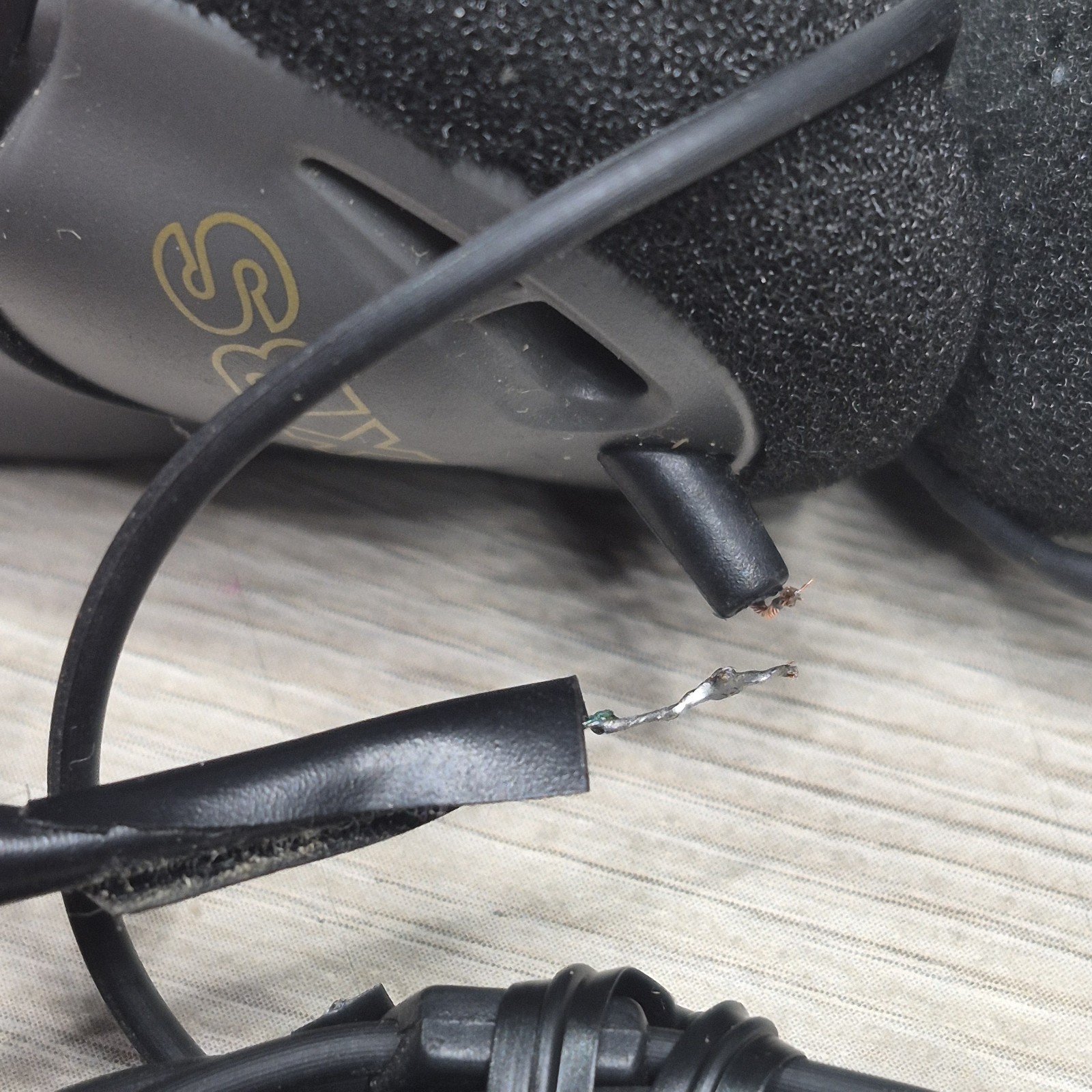 Vintage Panasonic Lightweight On-Ear Headphones with XBS Parts Only