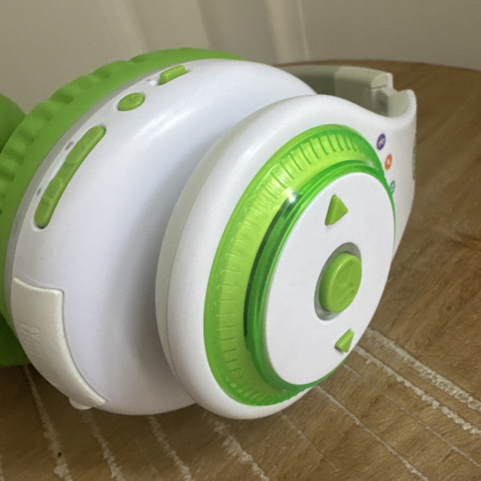 LeapFrog LeapPods Max Wireless Bluetooth Kids Over-Ear Headphones Green/White
