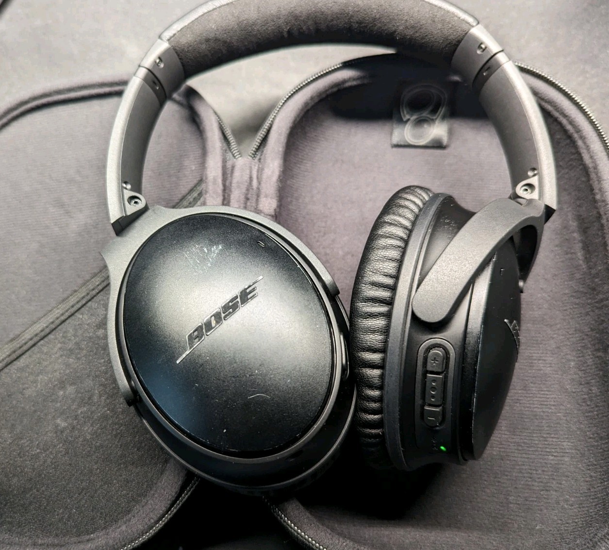 Bose QuietComfort 35 II Wireless Bluetooth Headphones, Noise-Cancelling