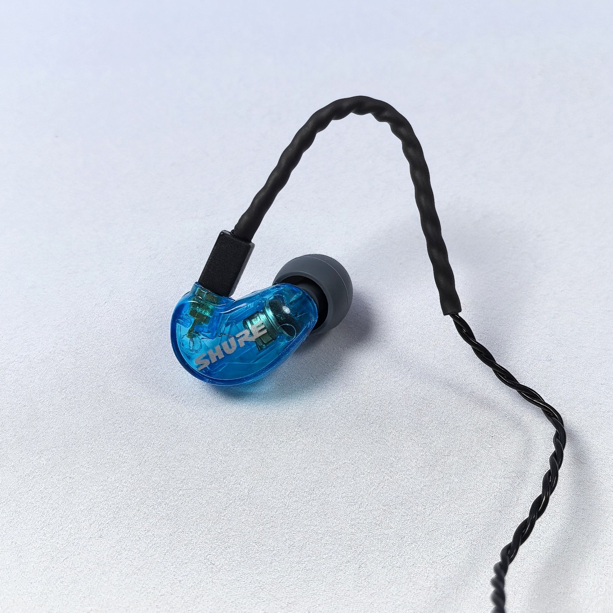 Shure SE215 Sound Isolating Wired Earphones In-Ear 3.5mm Jack Headphones Colors