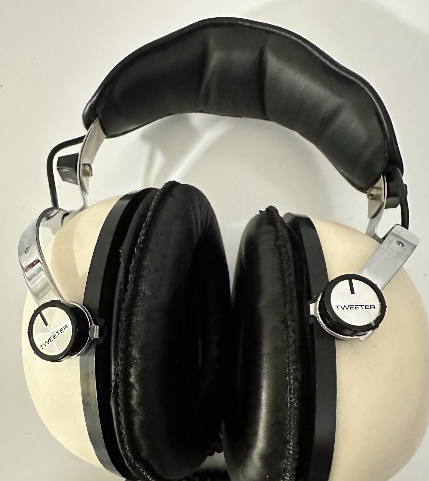 Pioneer SE-50 Stereo Over-Ear Headphones Adjustable Headband 1/4″ Plug Case