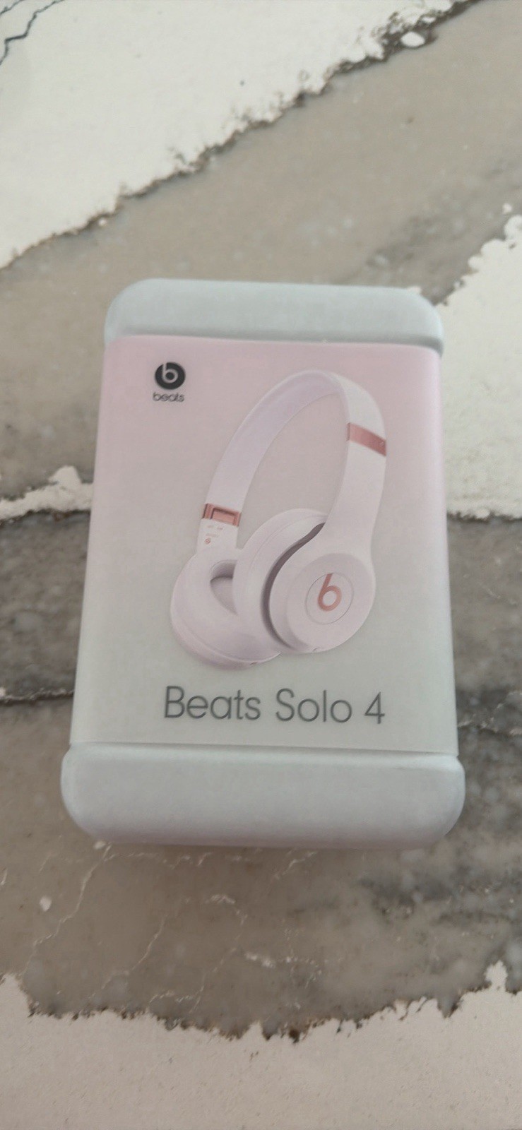 Beats by Dr. Dre Solo 4 Cloud Pink Wireless Bluetooth On-Ear Headphones