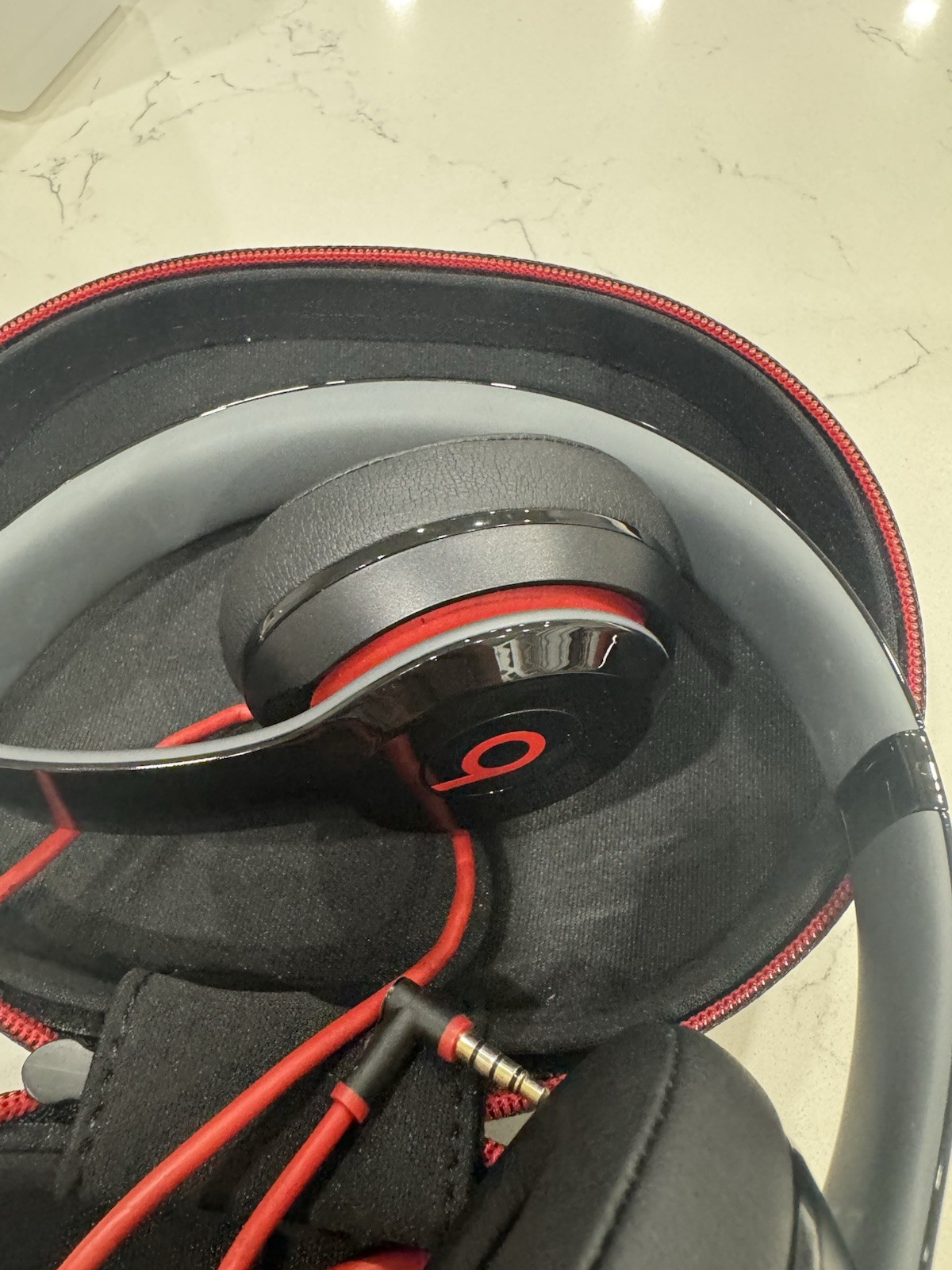 Beats by Dr. Dre Solo2 Over the Ear Headphones – Black