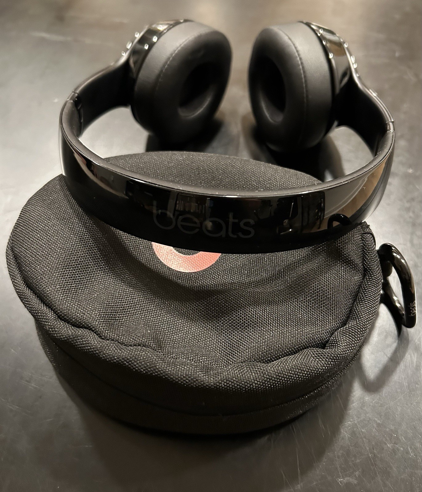 Beats by Dr. Dre Solo3 Over the Ear Headphone – Gloss Black