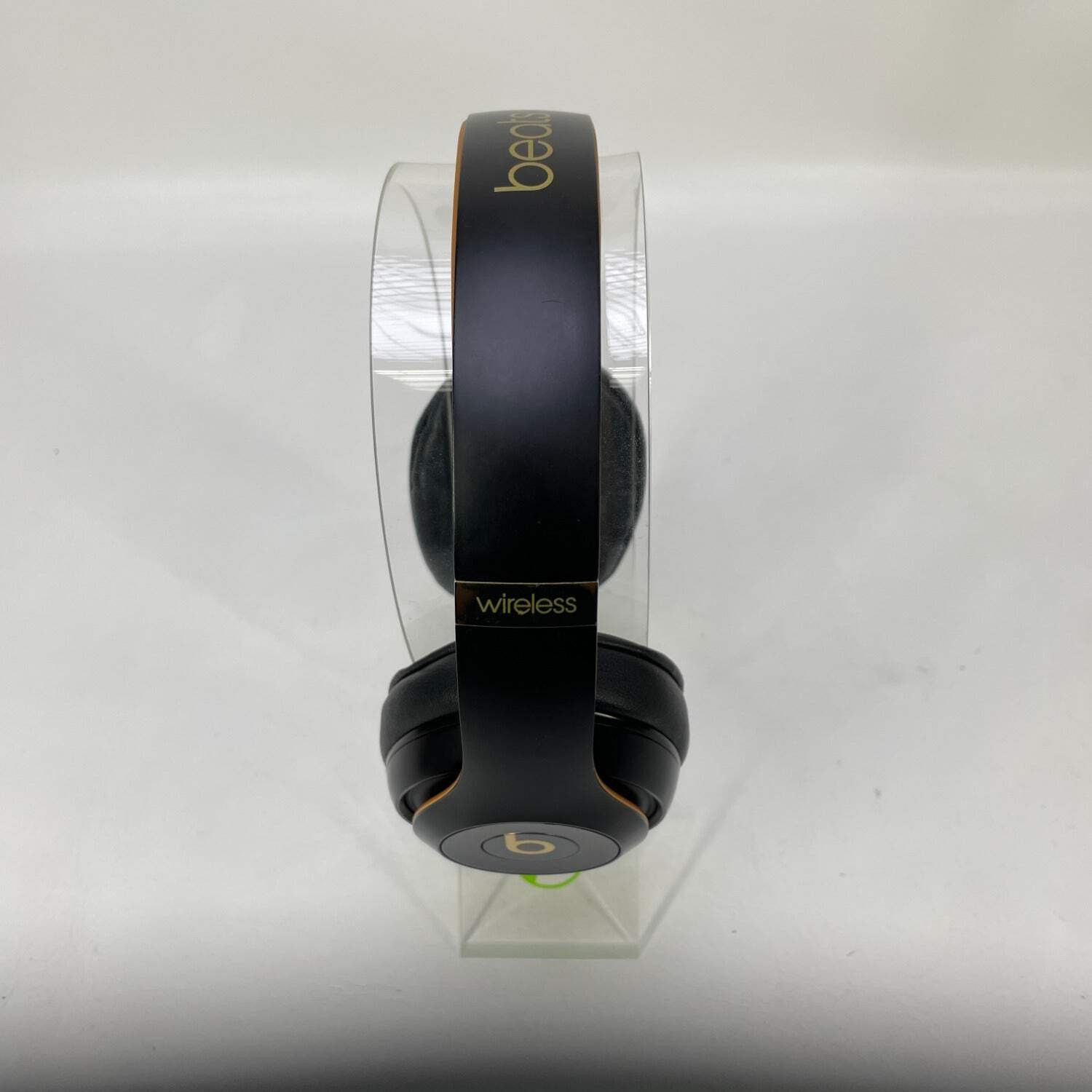 Beats Studio3 Wireless Headphones Black & Gold