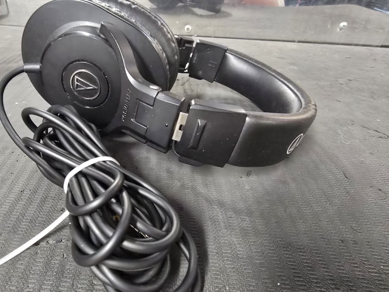 Audio-Technica ATH-M30X Over the Ear Headphone – Black