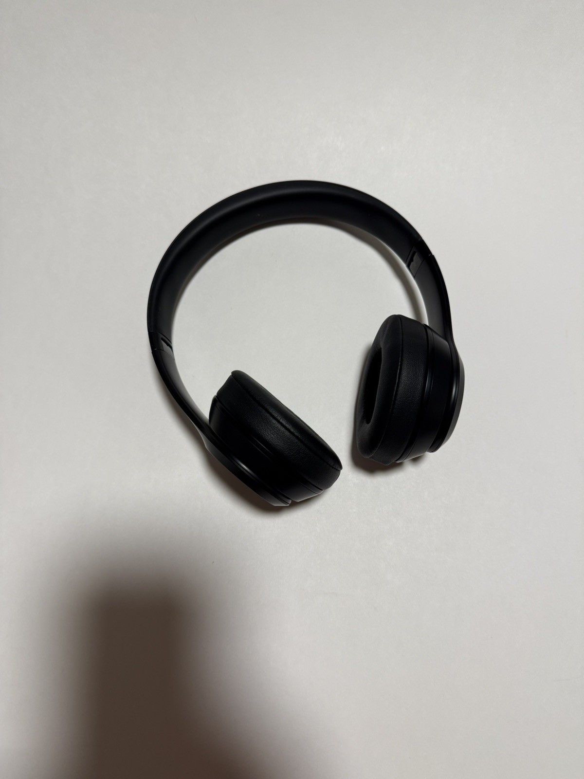 Beats by Dr. Dre Beats Solo3 Wireless On-Ear Headphones – Matte Black