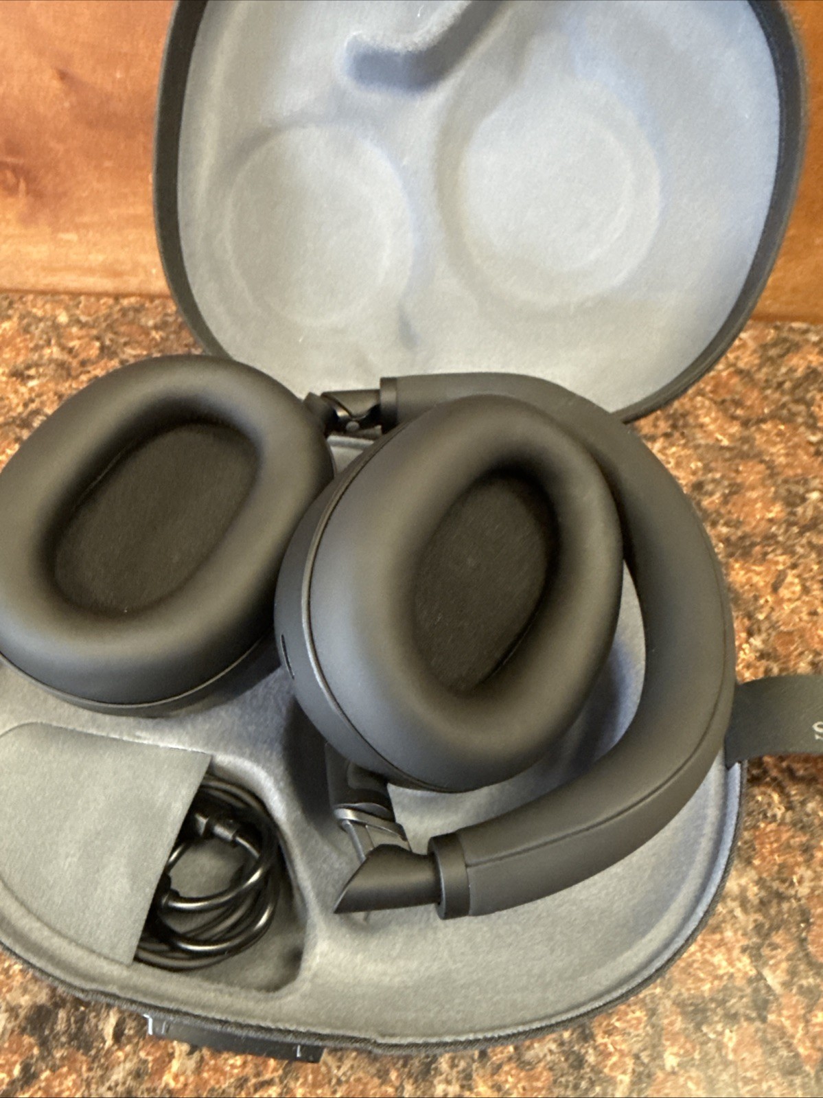 Sony WH-1000XM6 Wireless Noise Canceling Bluetooth Headphones – a5