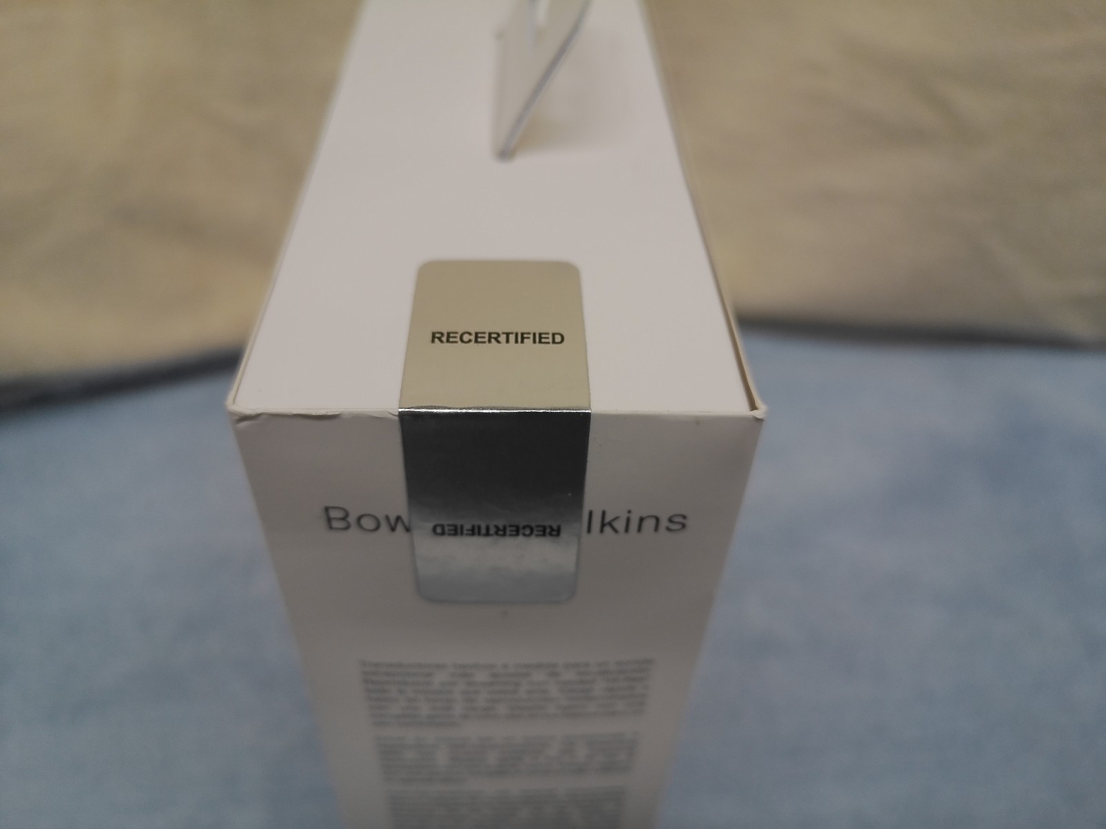 Bowers and Wilkins Px7 S2 sealed box.