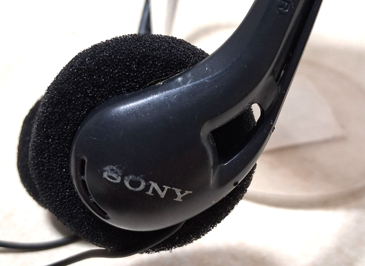 SONY – Wired Headphones – MDR-005E – for Walkman – Black – Tested, Good Ear Foam