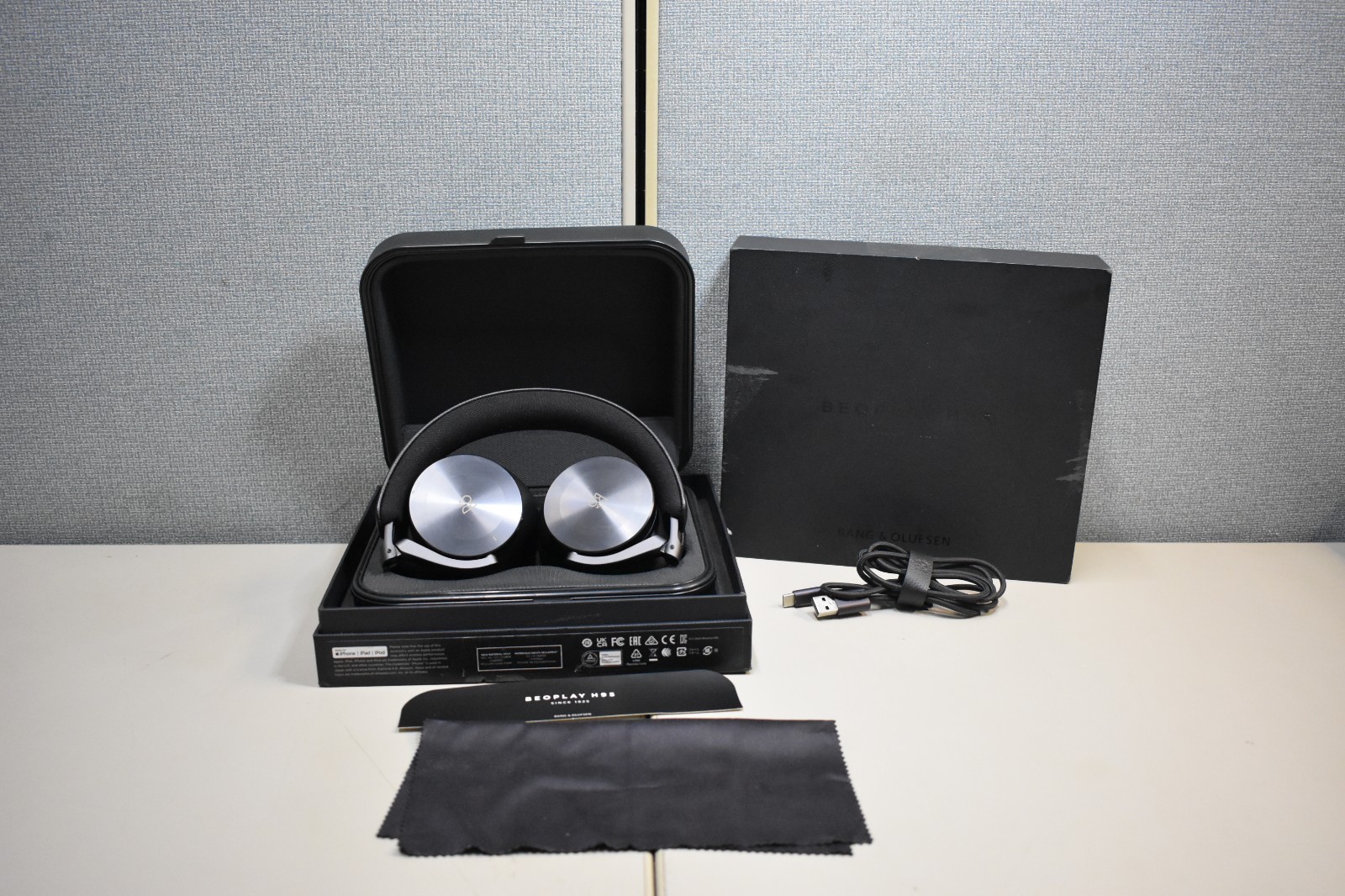 Bang & Olufsen Beoplay H95, Black, Bluetooth Headphones