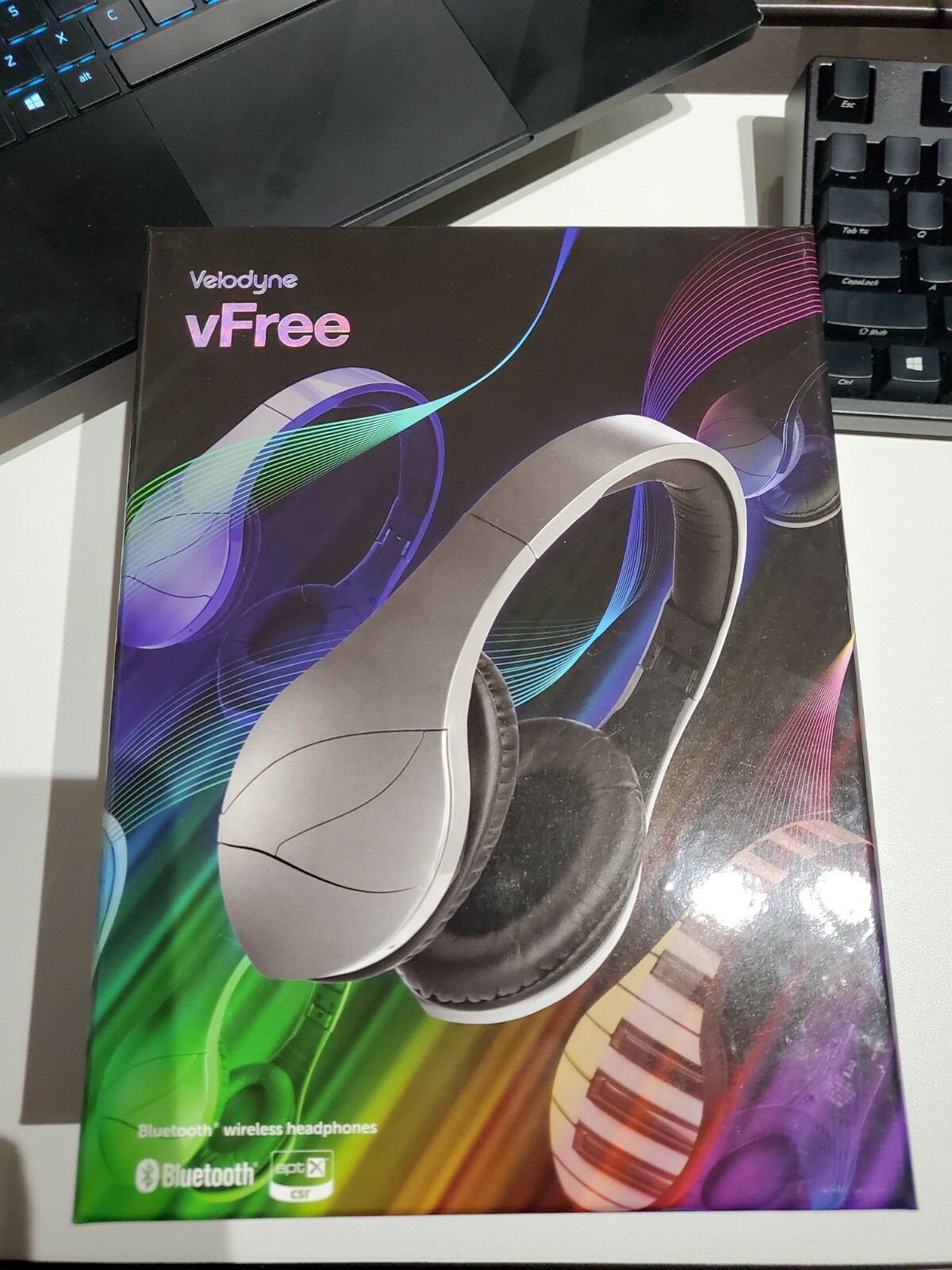 Velodyne vFree Over-Ear Bluetooth Headphone