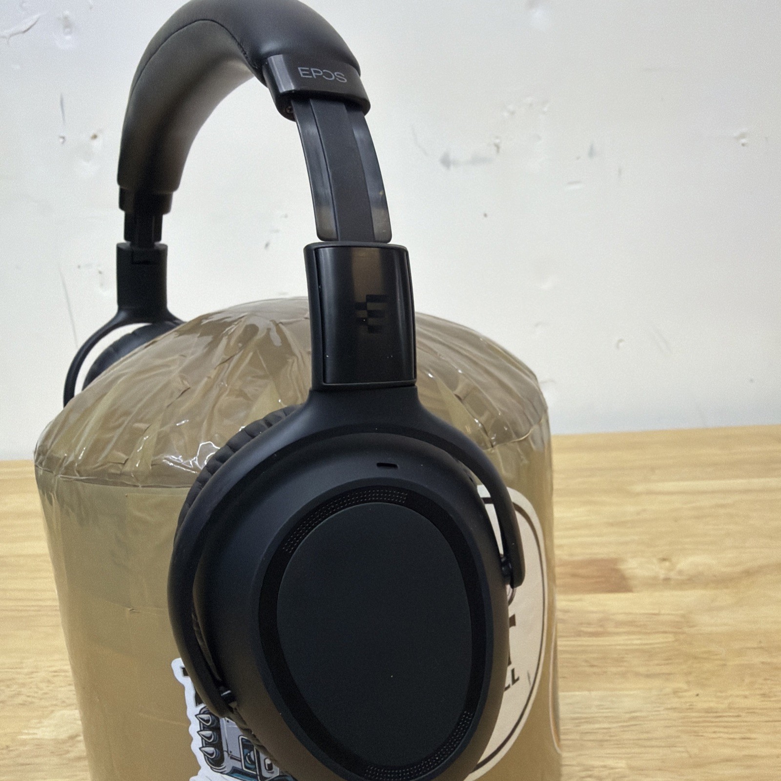 EPOS Sennheiser Adapt 660 Over-The-Ear Wireless Headphones. *MINT*