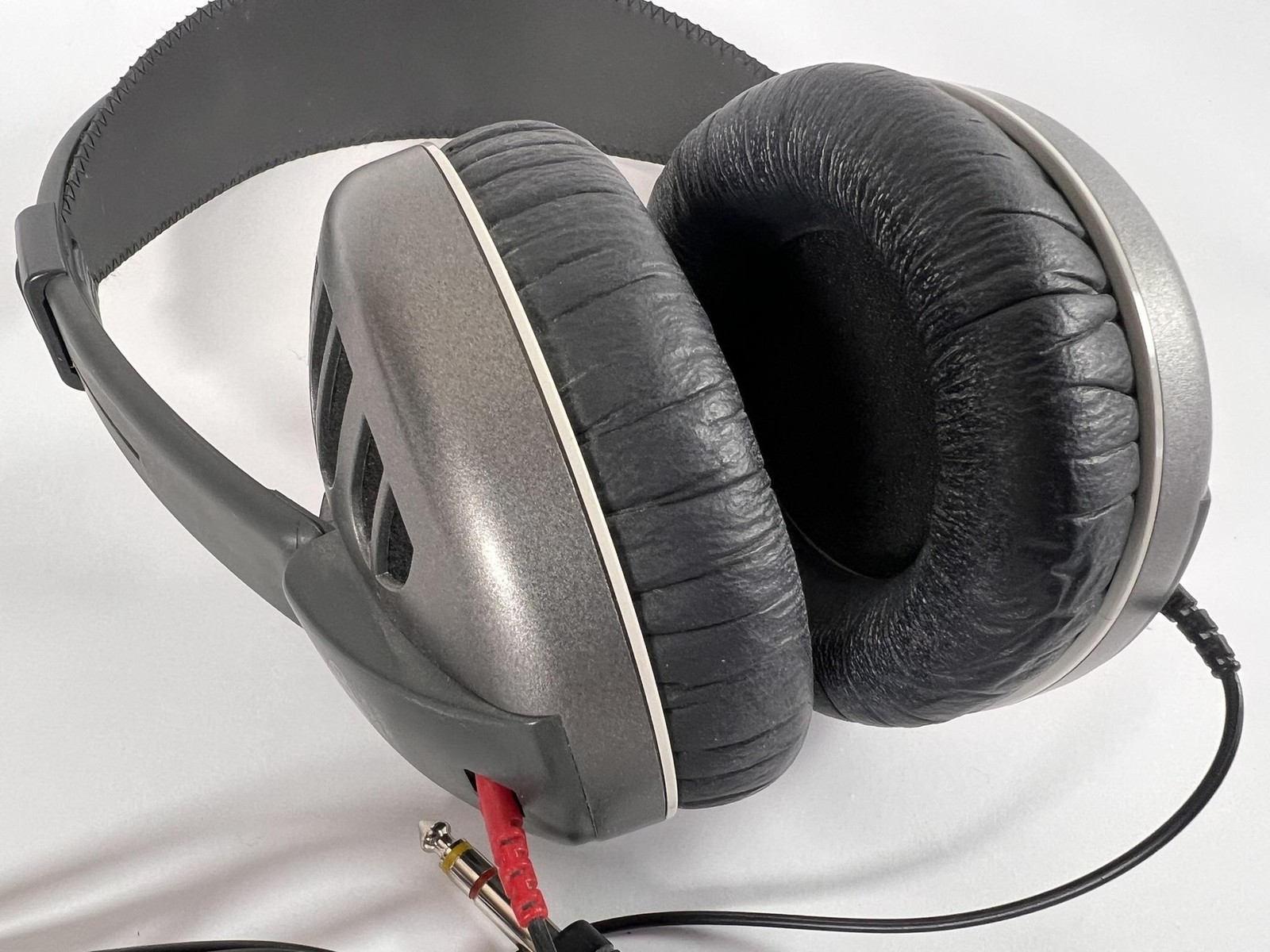 Vintage Sennheiser HD 530 Over-Ear Headphones Gray Open Back 1/4in Plug Germany