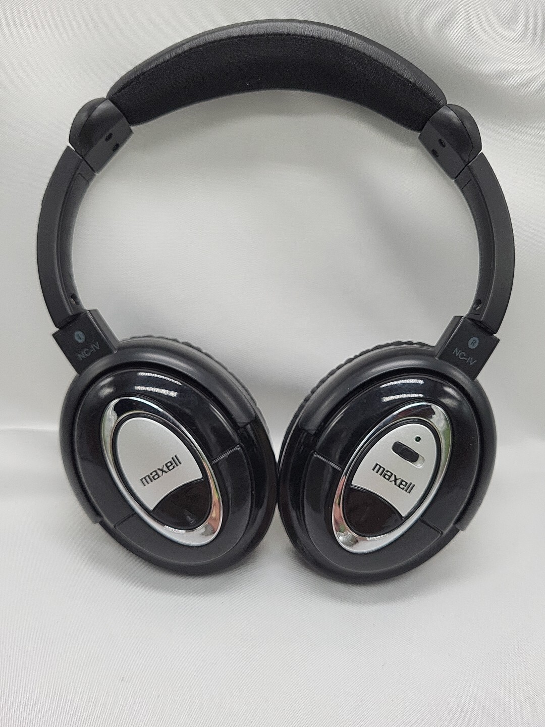 Maxell NC-IV Superior Noise Cancellation Headphones Tested Work Great