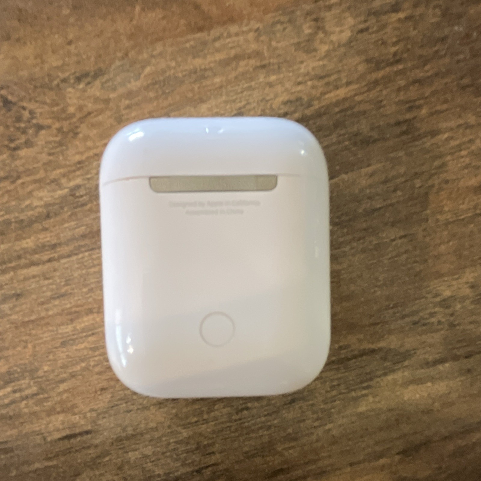 Apple AirPods White Wireless Bluetooth In-Ear Earbuds w/ Charging Case