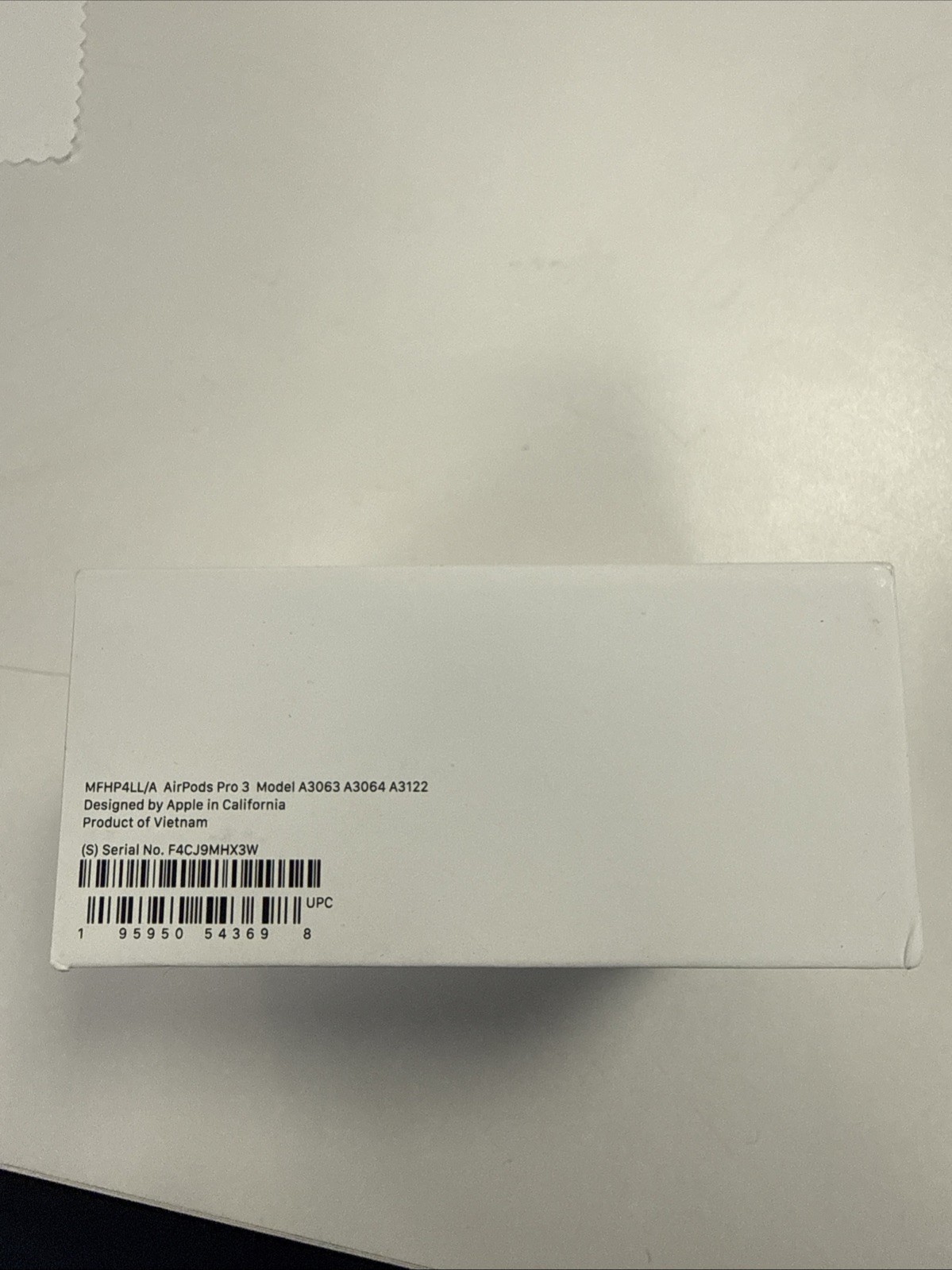 Apple AirPods Pro 3 – Wireless Active Noise Cancelling Earbuds – NEW SEALED !!!