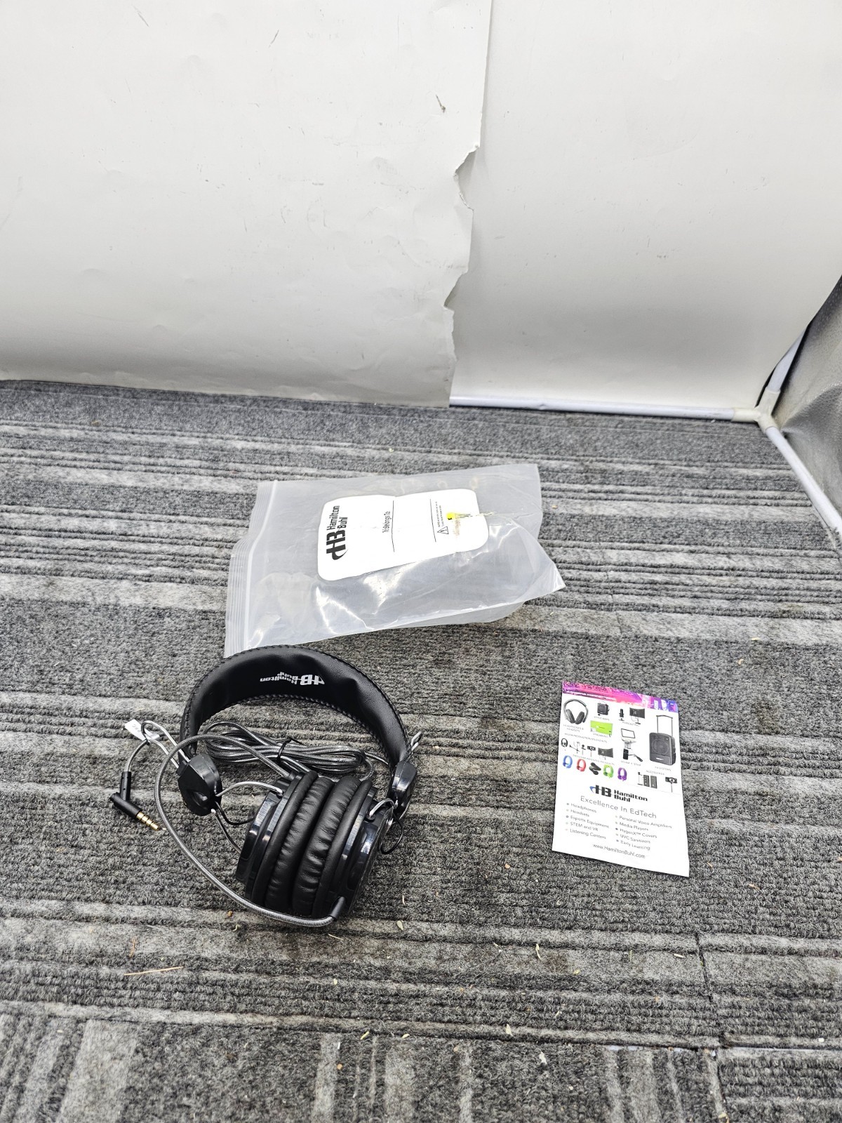 Hamilton Buhl Favoritz TRRS Headset With In-Line Microphone – BLACK (fv-blk)
