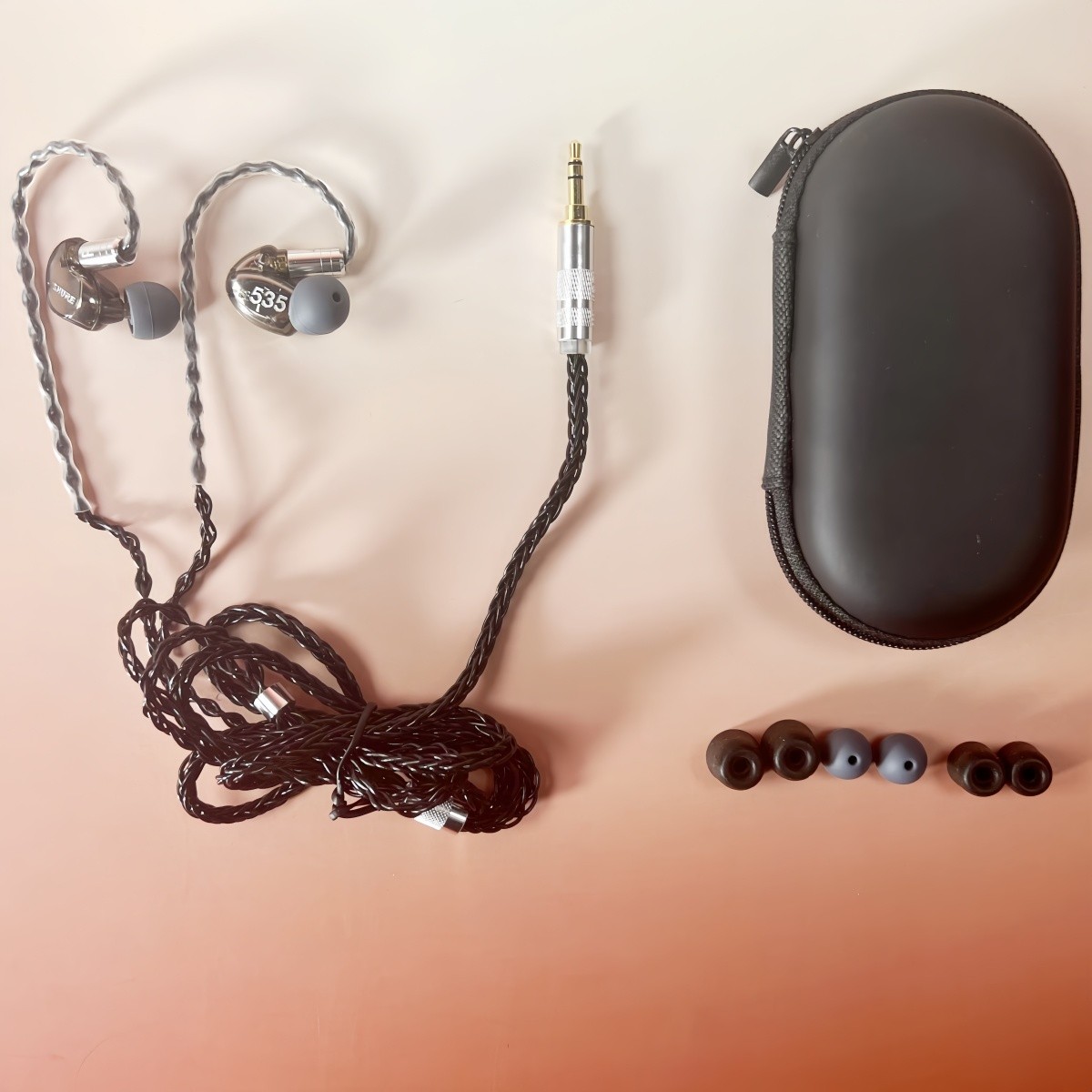 Shure SE535 Sound Isolating Earphones with 3.5mm Pro Cable – Black Gold Earbuds