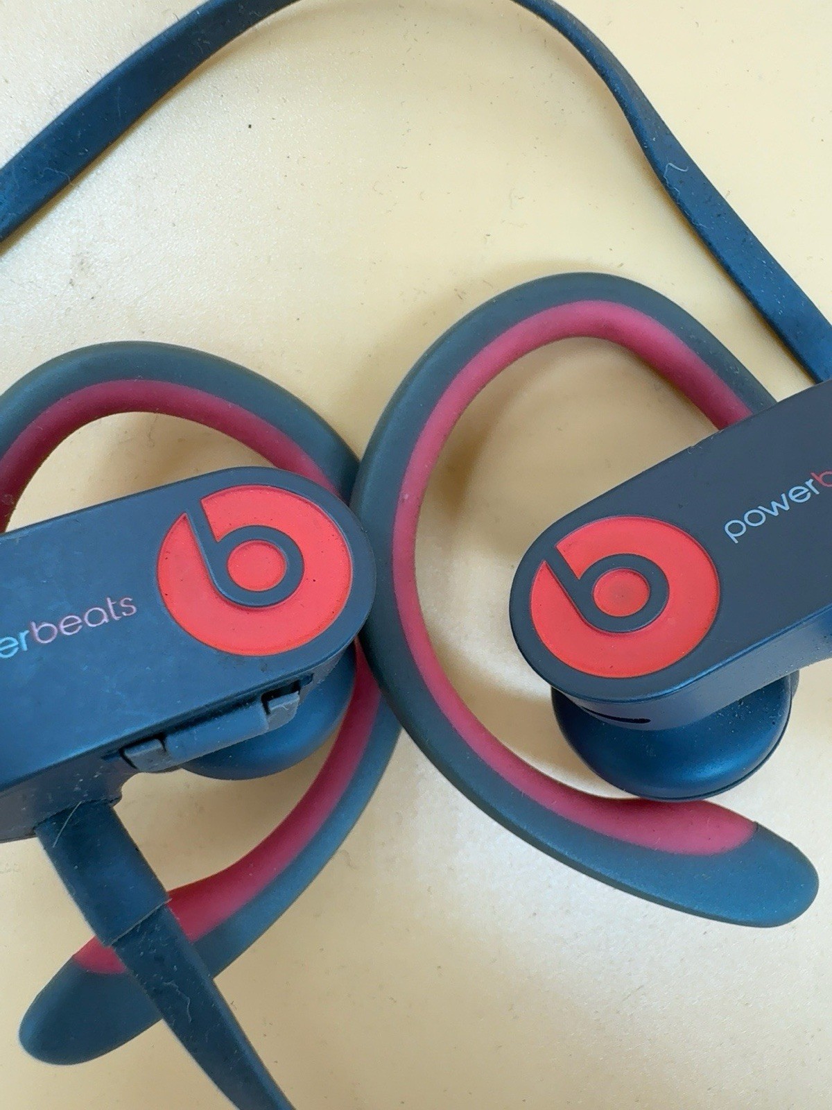 Beats Powerbeats3 Wireless Bluetooth Earphones Black Rose Pink Tested Works