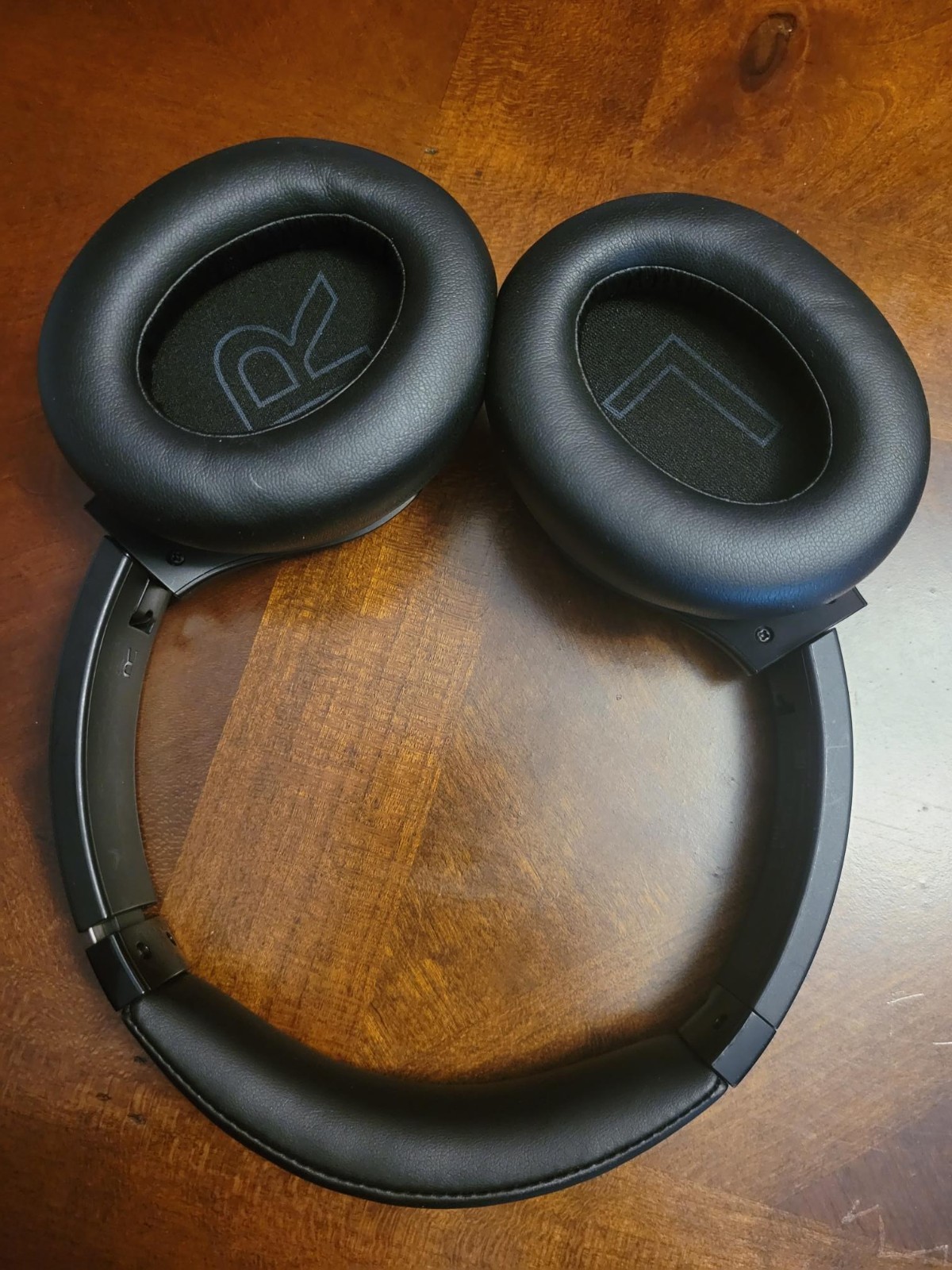Soundcore by Anker Q20i Hybrid Active Noise Cancelling Bluetooth Headphones