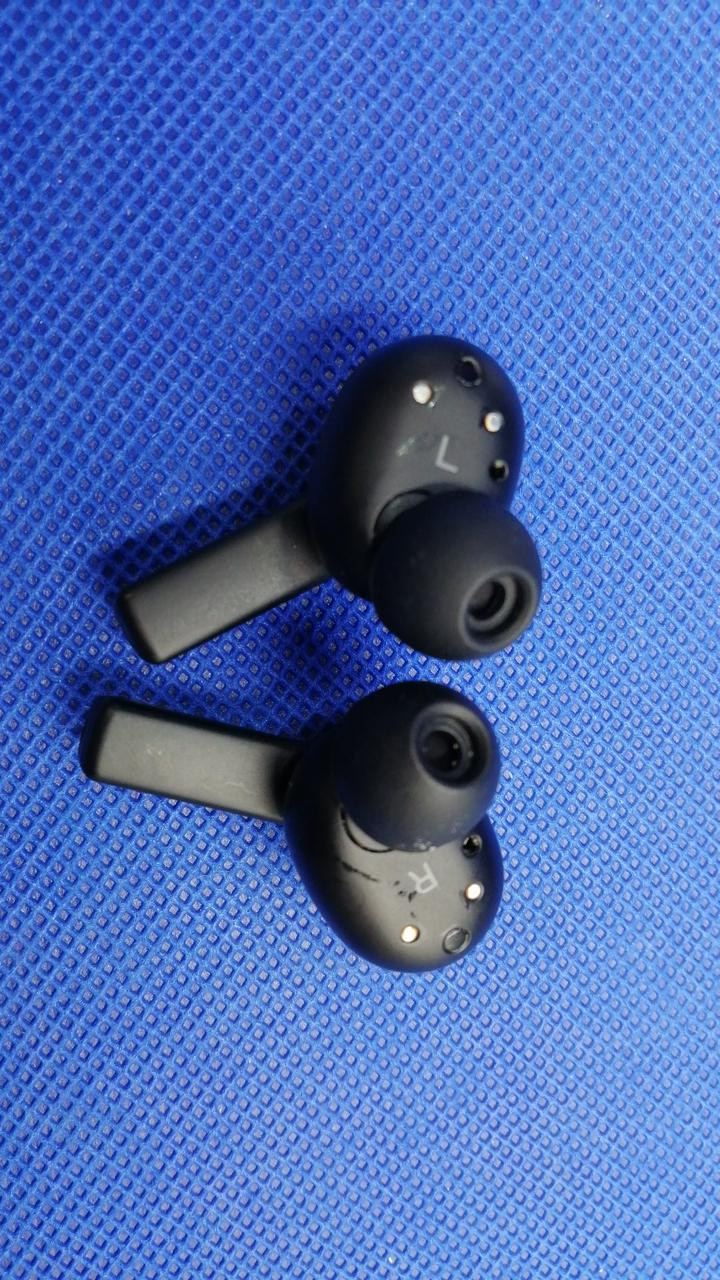 Bang & Olufsen Beoplay EX Ferrari Edition Red Wireless Earphones Japan