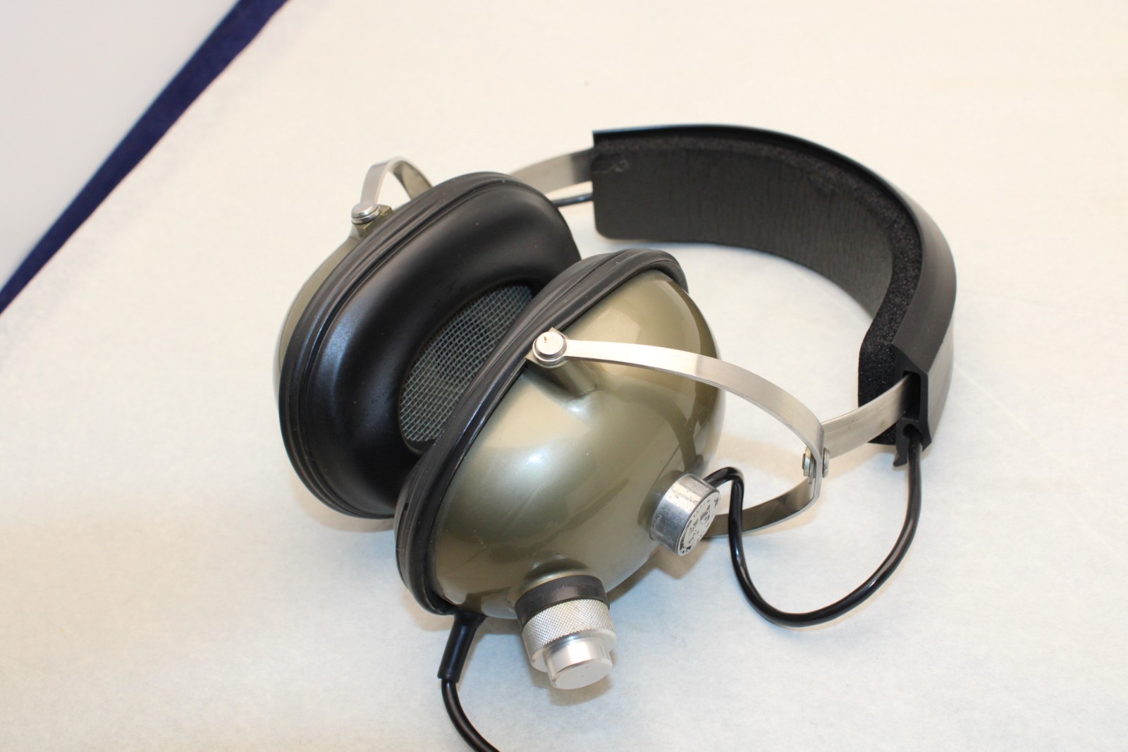 Koss Stereophones Headphones Model PRO-4A – TESTED and Sound Great !