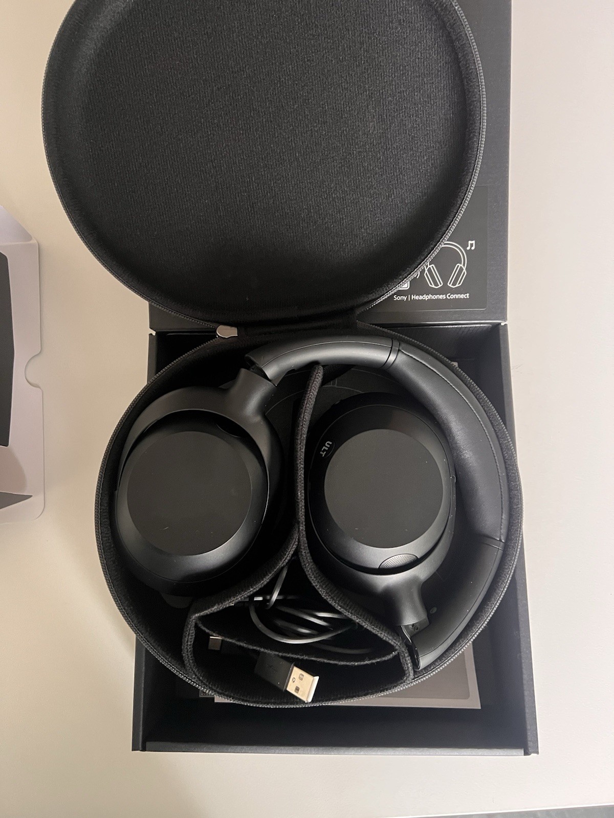 Sony Noise Cancelling Wireless Bluetooth Over-Ear Headphones Black