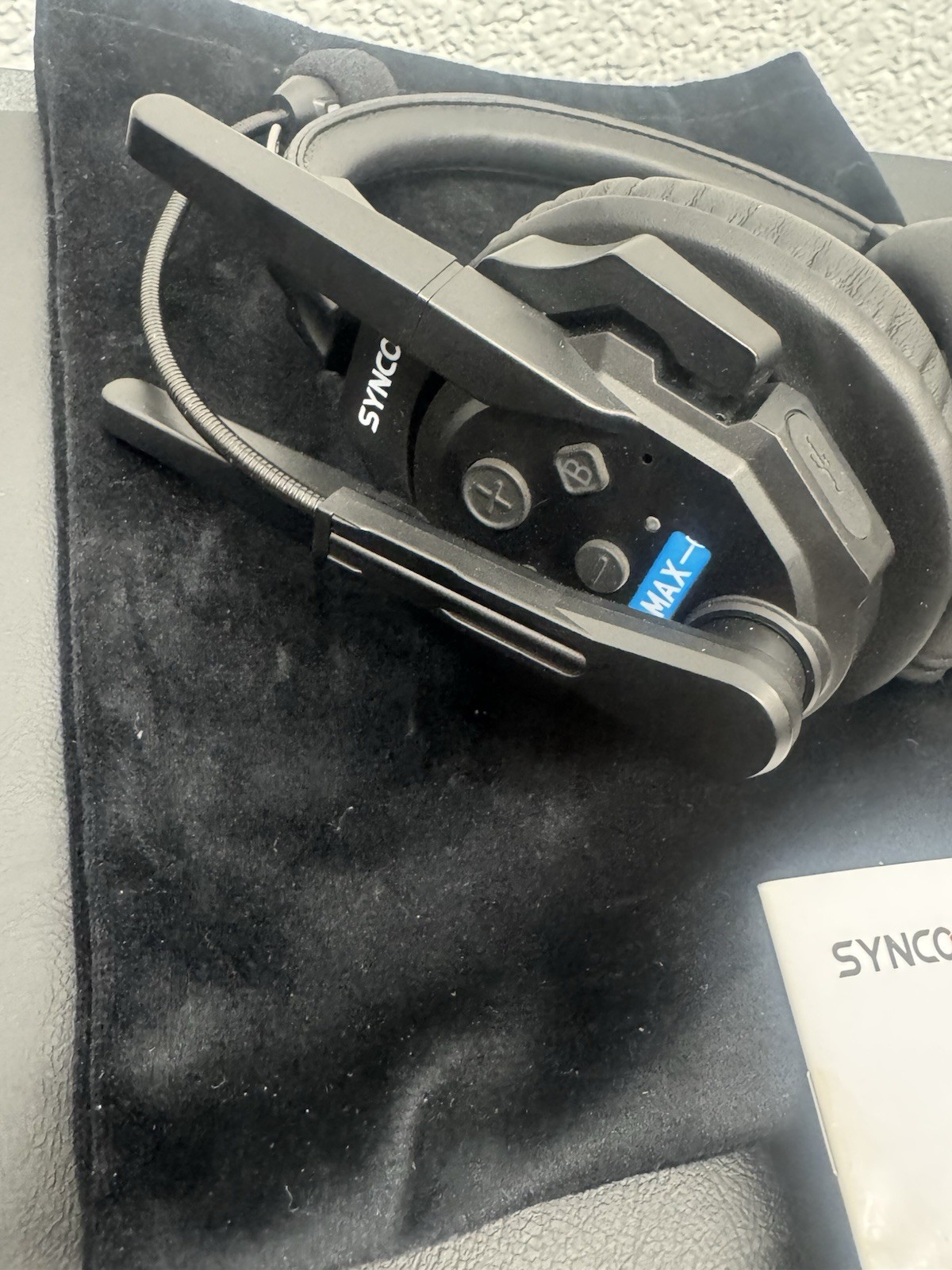 Set Of (2) Synco Xmax Headphones