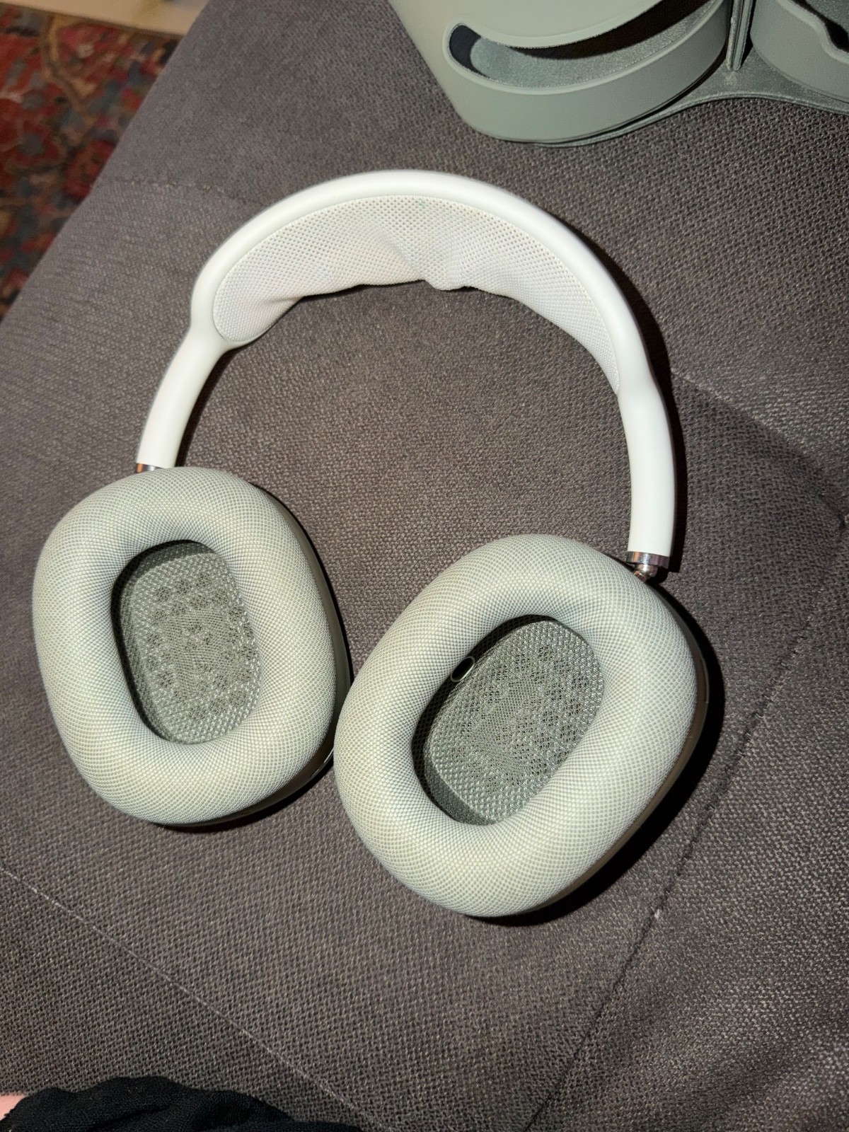 Apple AirPods Max Wireless Over-Ear Headset – Mint Green