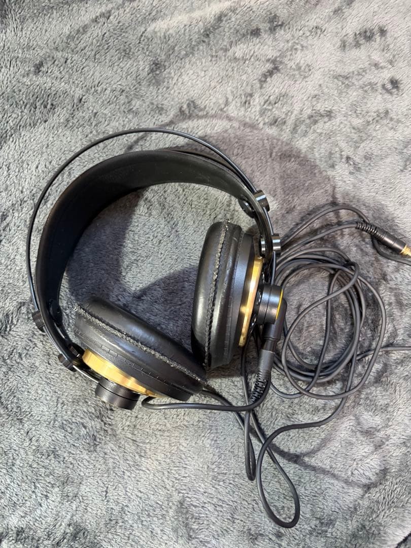 AKG K240 Headphones Black Open Back Semi Open Used Studio Monitor Audio