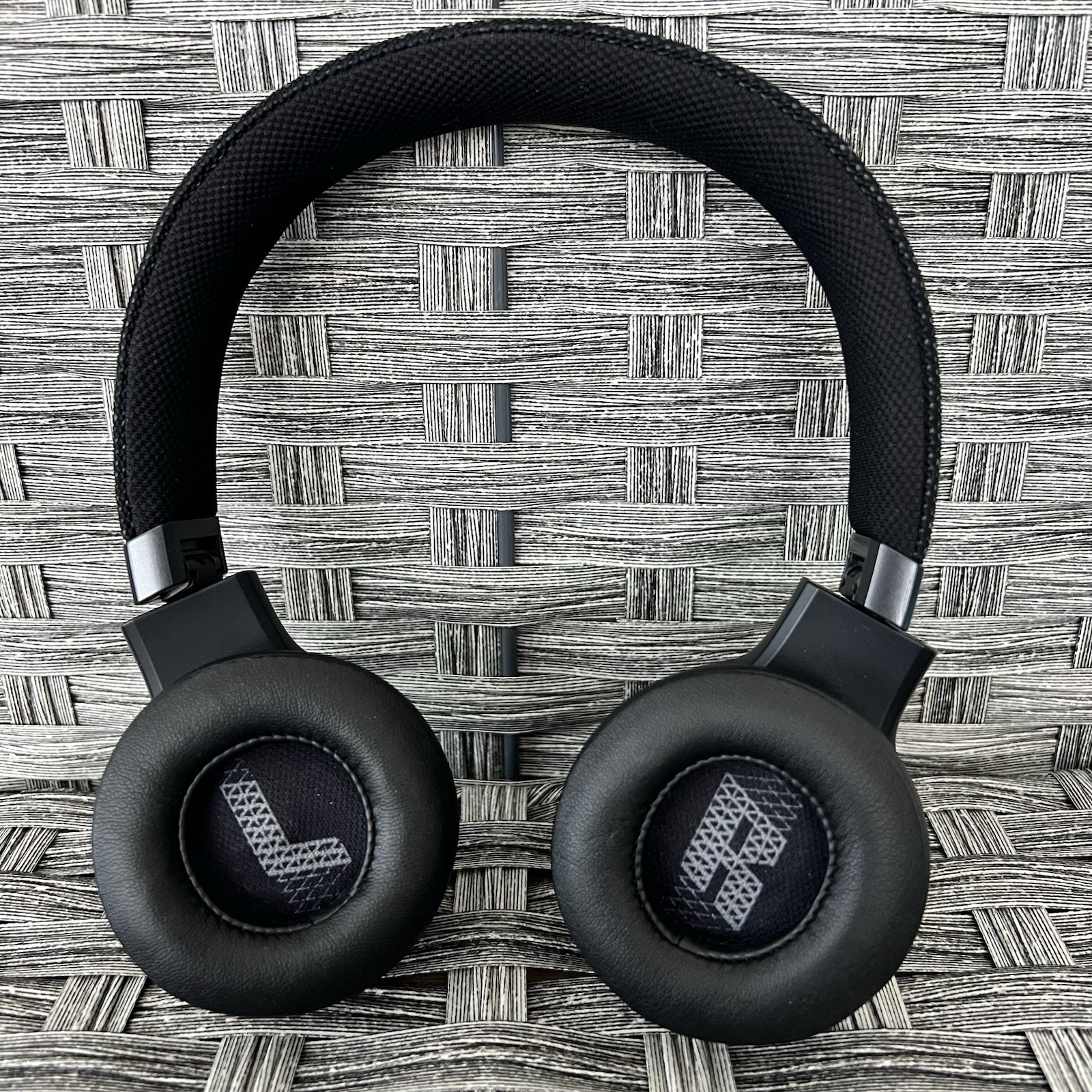 JBL Live 460NC Wireless On-Ear Noise Cancelling Headphones – Black Very Good