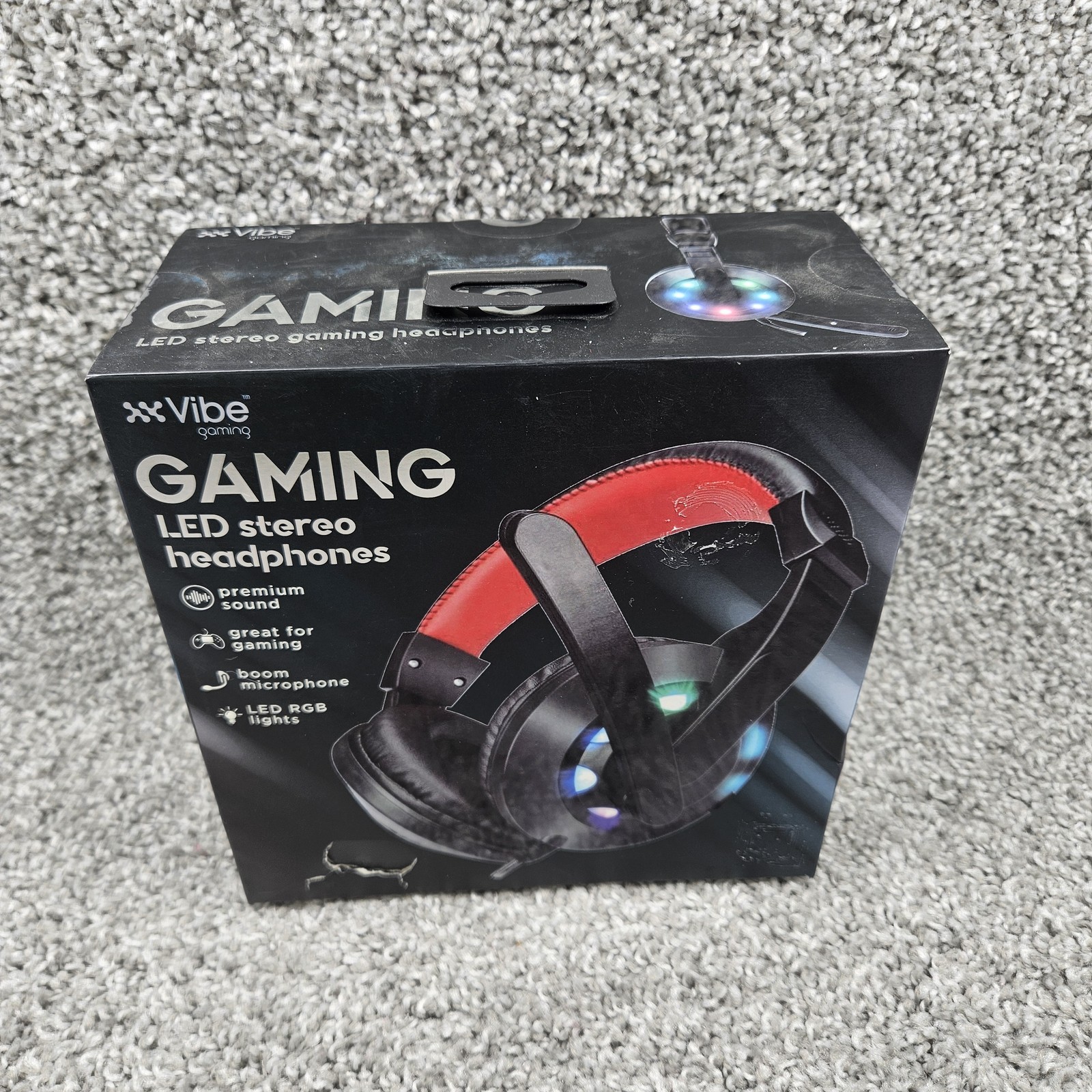 Vibe Gaming LED Stereo Headphones RGB Lights Boom Mic PC Adapter Black Red