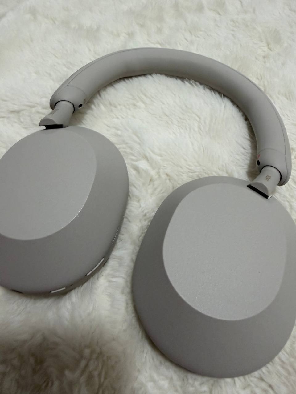 Sony WH-1000XM5 Wireless Noise Canceling Headphones – Silver