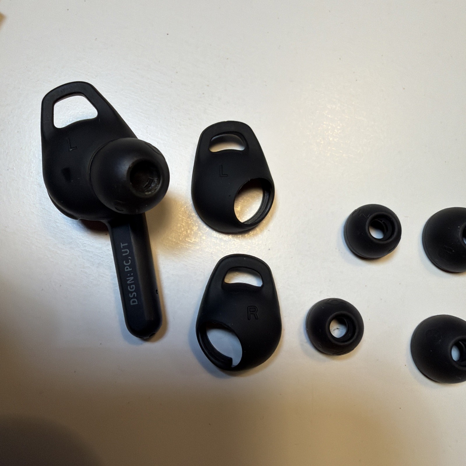 Skullcandy S2IFW Indy Fuel True Wireless In-Ear Bluetooth Earbuds Black Working