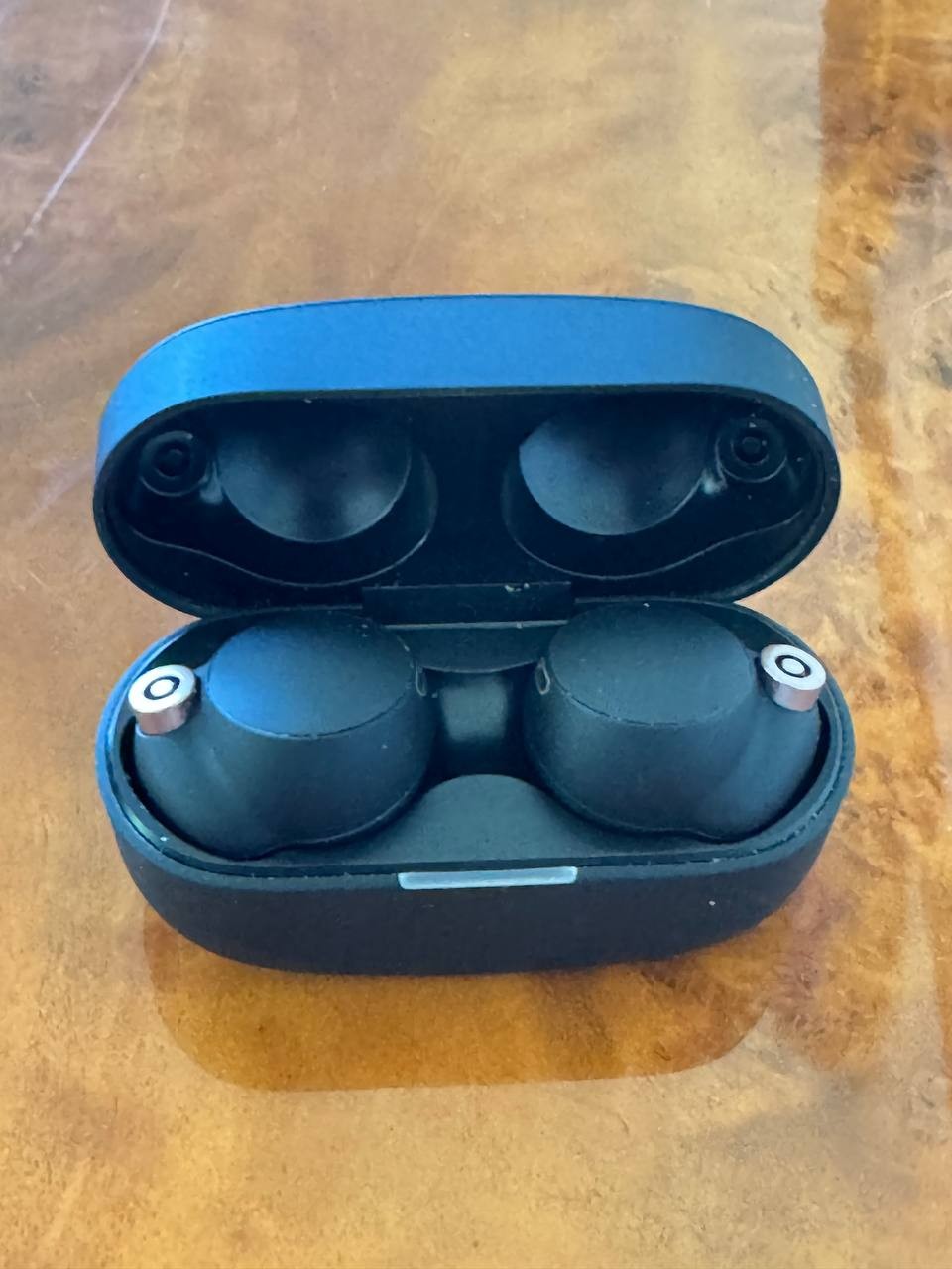 Sony WF-1000XM4 True Wireless Noise Canceling Earbuds – One Working Earbud!