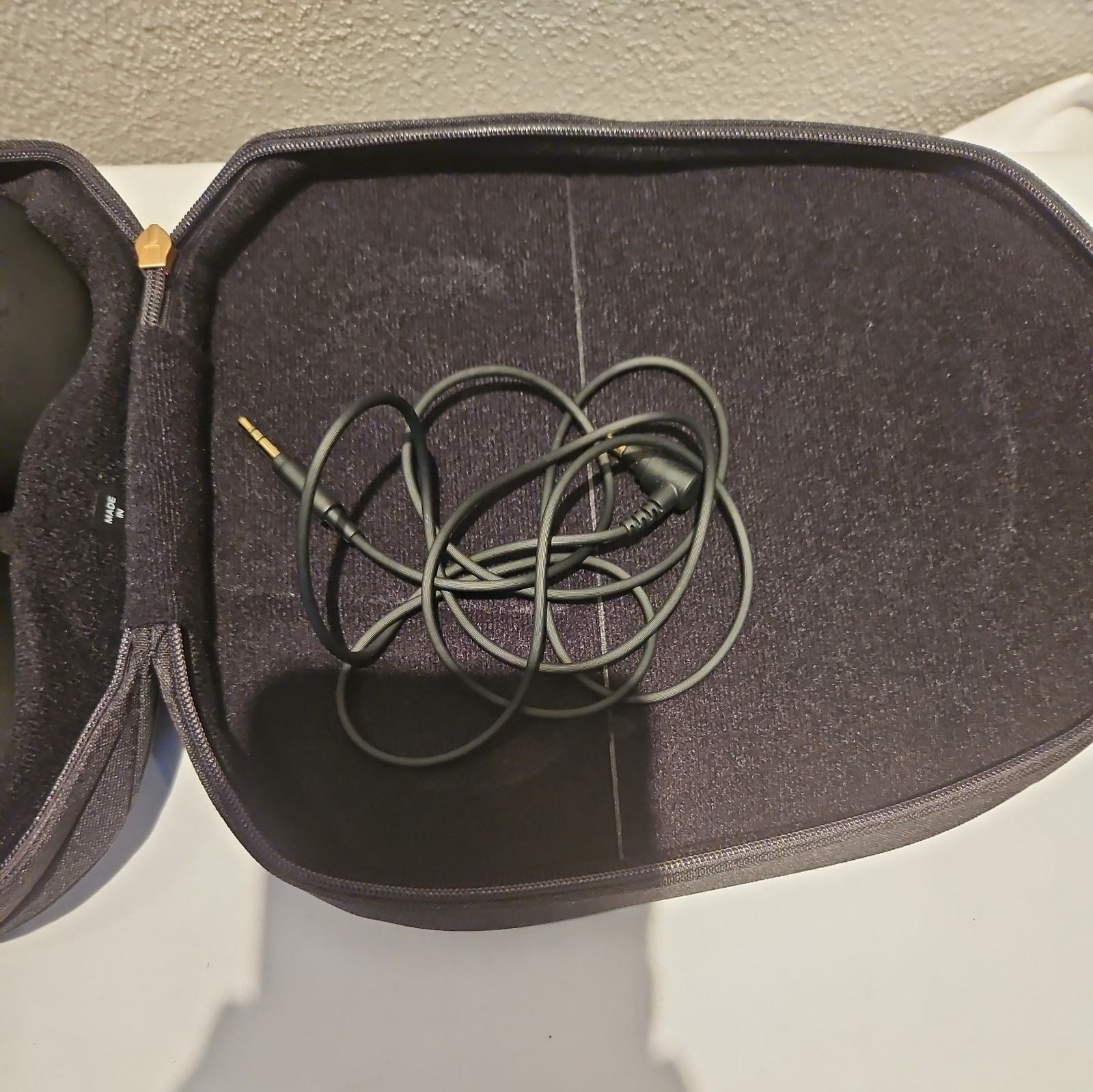 SONY WH1000XM5/B Noise Canceling Wireless Headphones – Black