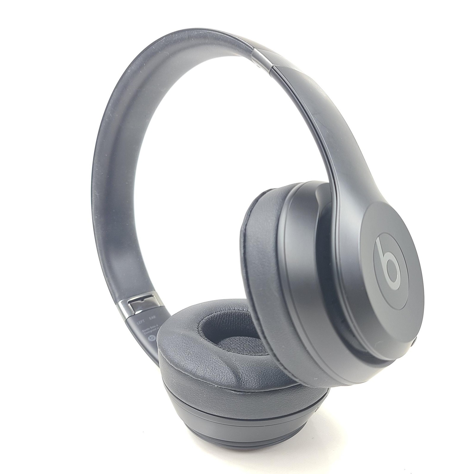 Beats Solo 4 Wireless On-Ear Headphones – Black no case GRADE A