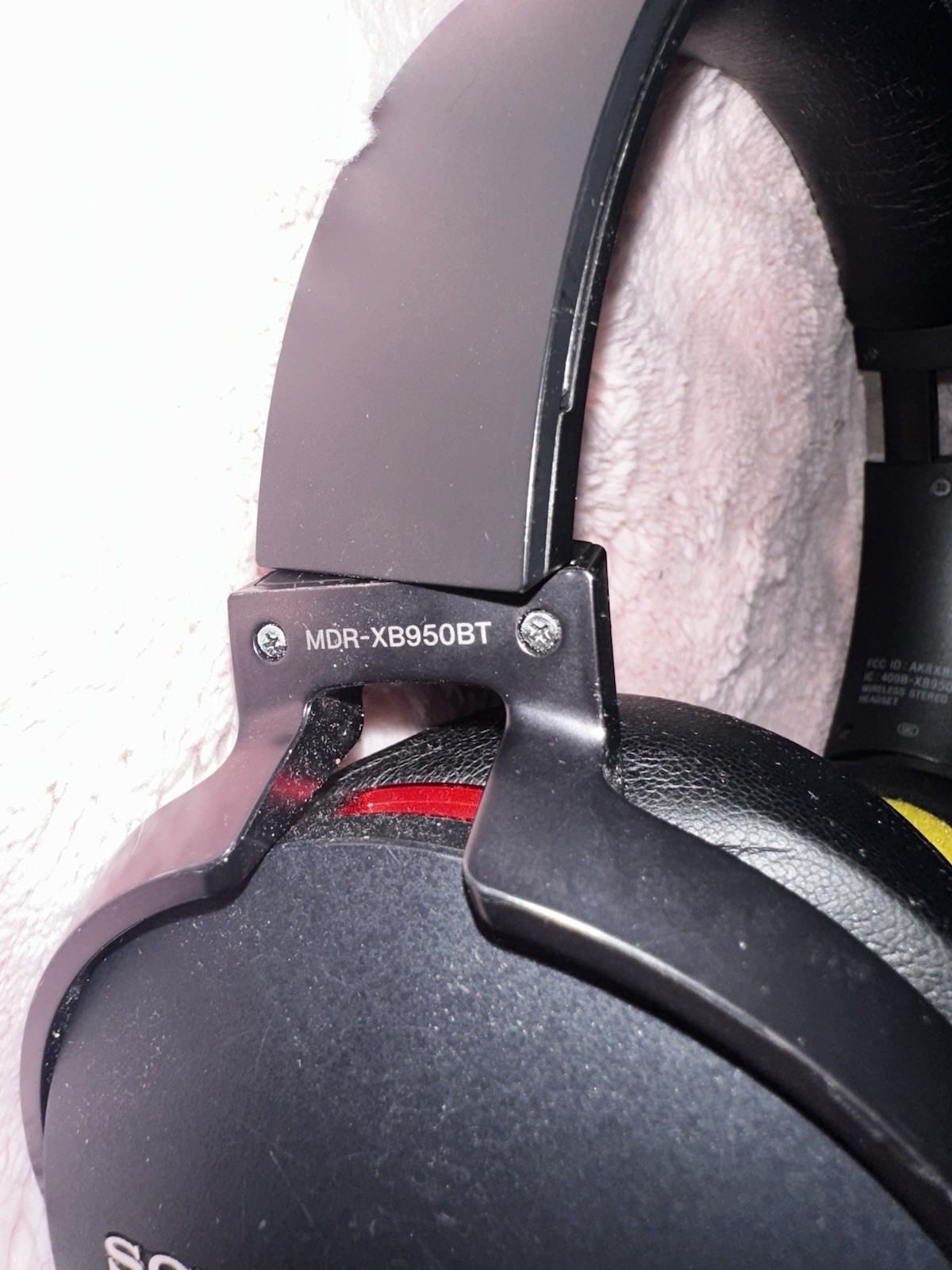 Sony MDRXB950BT/B Extra Bass Bluetooth Headphones (Black)
