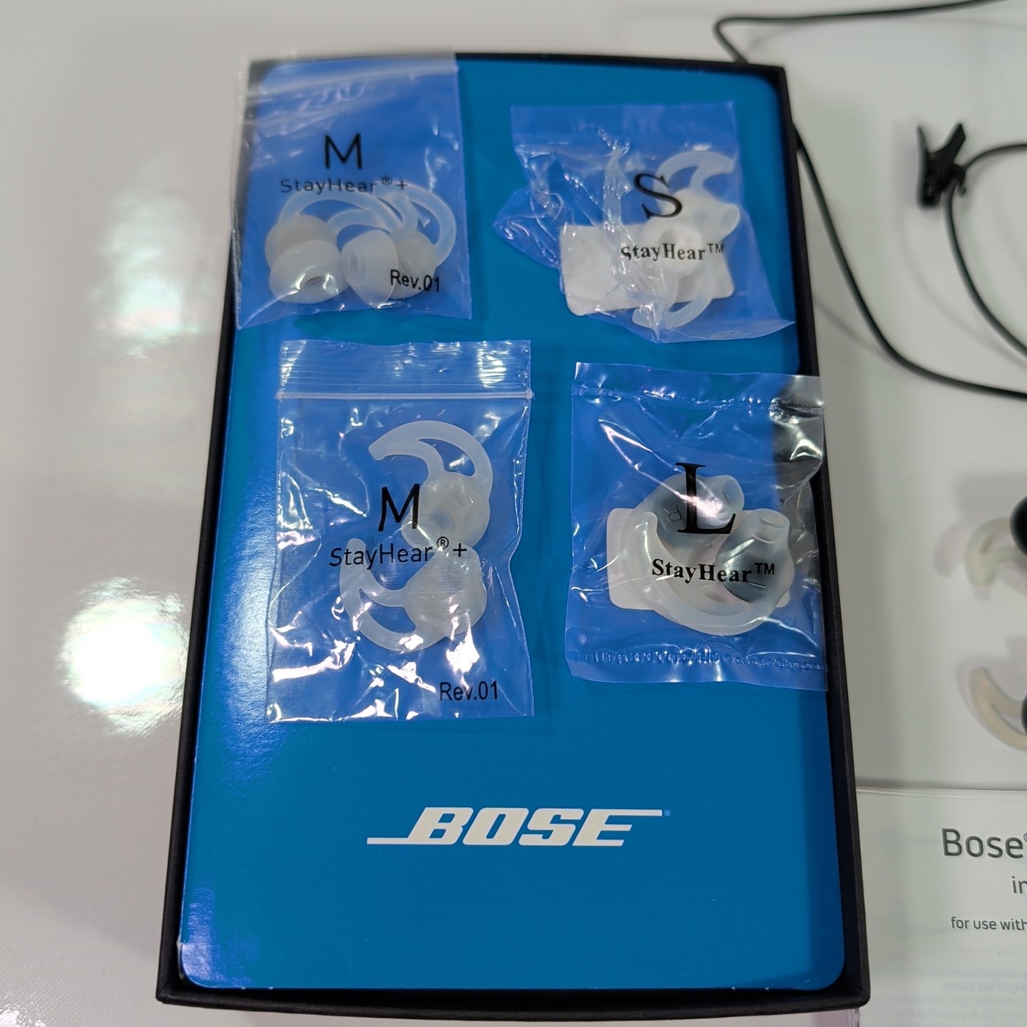 Bose SoundSport In-Ear Headphones Wireless Bluetooth Neckband Earbuds Charcoal